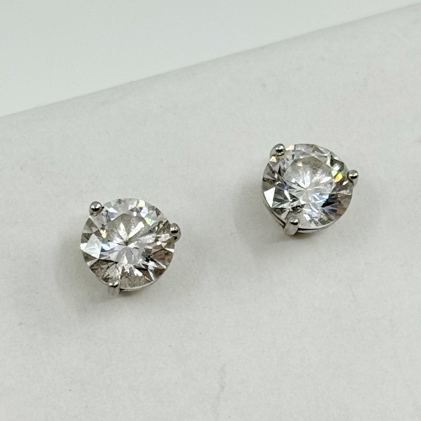 sterling silver 8mm cubic zirconia stud earrings GM1161