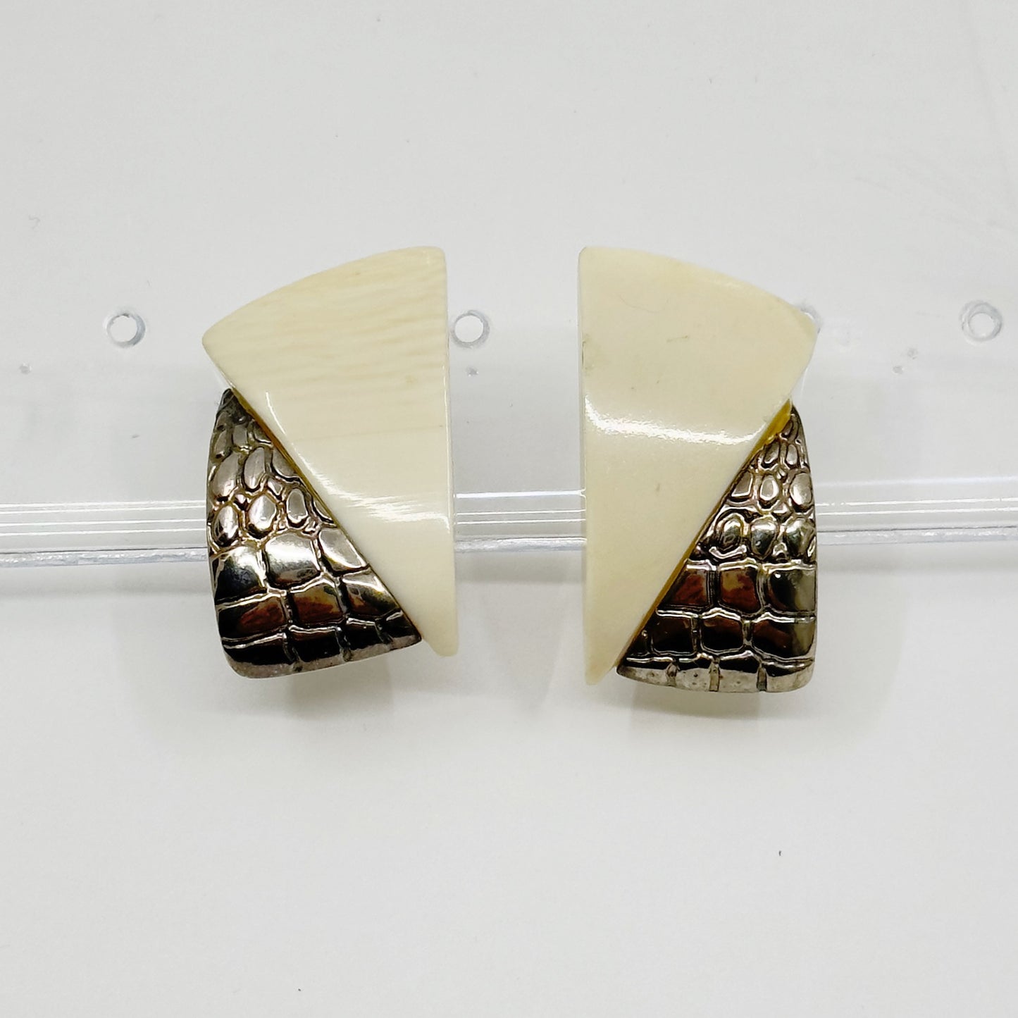 Vintage Sterling silver bone earrings - GM1005