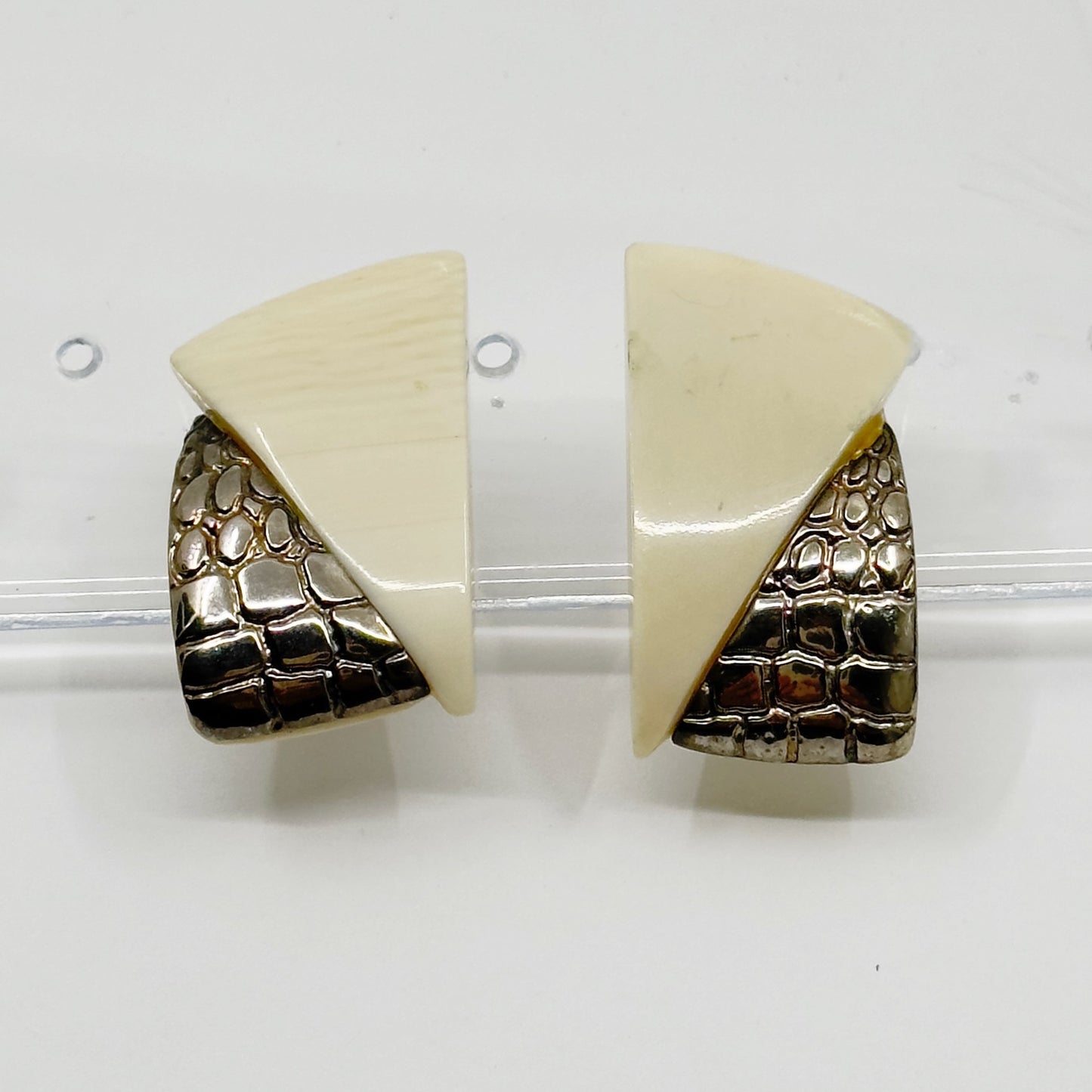 Vintage Sterling silver bone earrings - GM1005