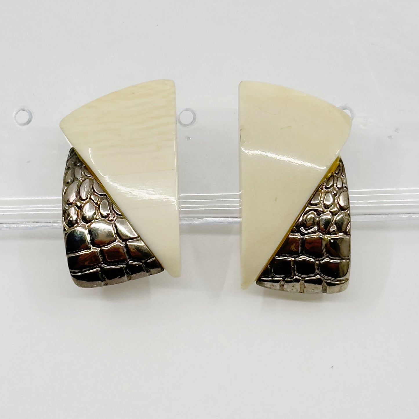Vintage Sterling silver bone earrings - GM1005