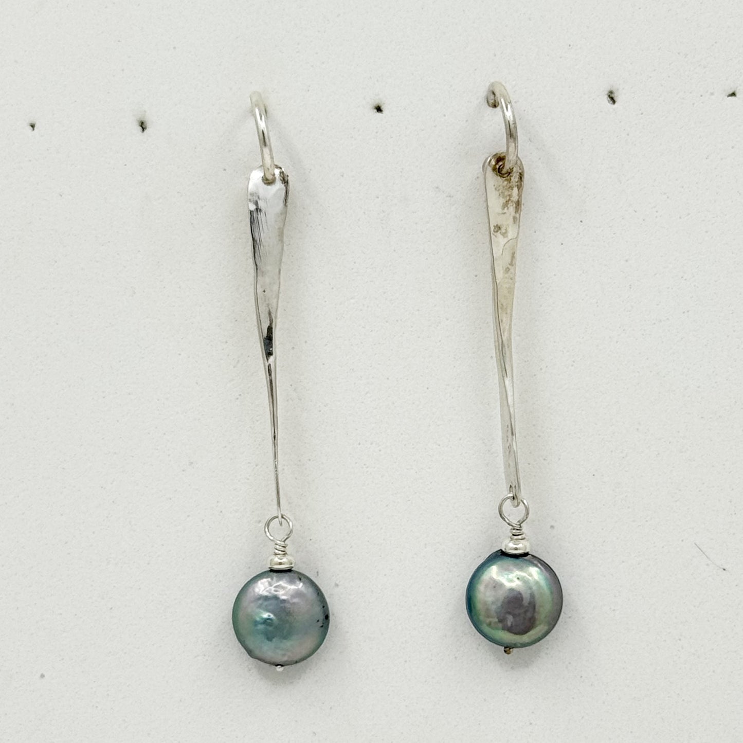 Contemporary sterling silver pearl drop earrings - GM103