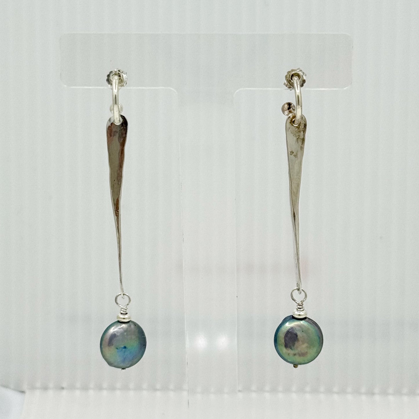 Contemporary sterling silver pearl drop earrings - GM103