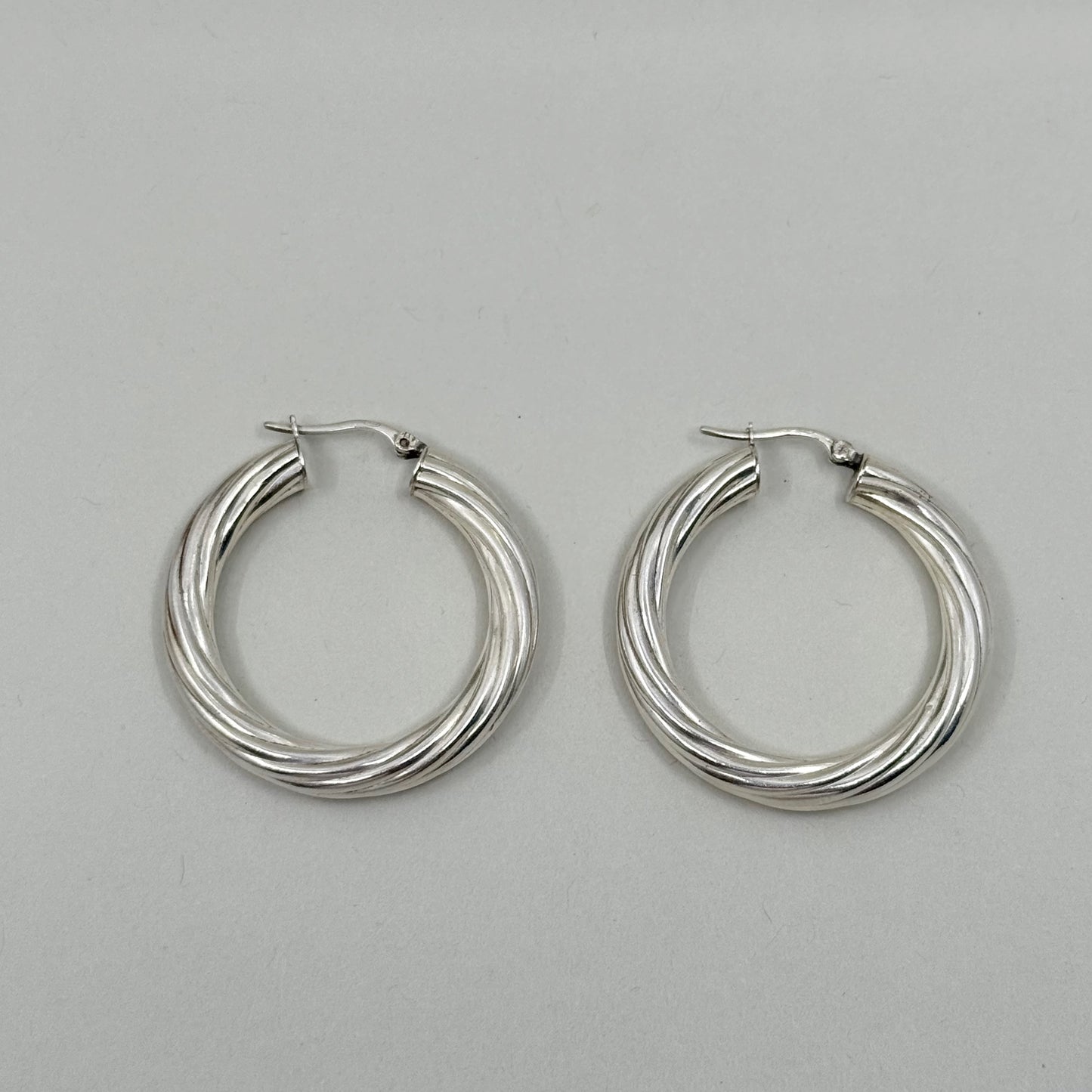 Sterling silver cable hoop earrings - GM1037