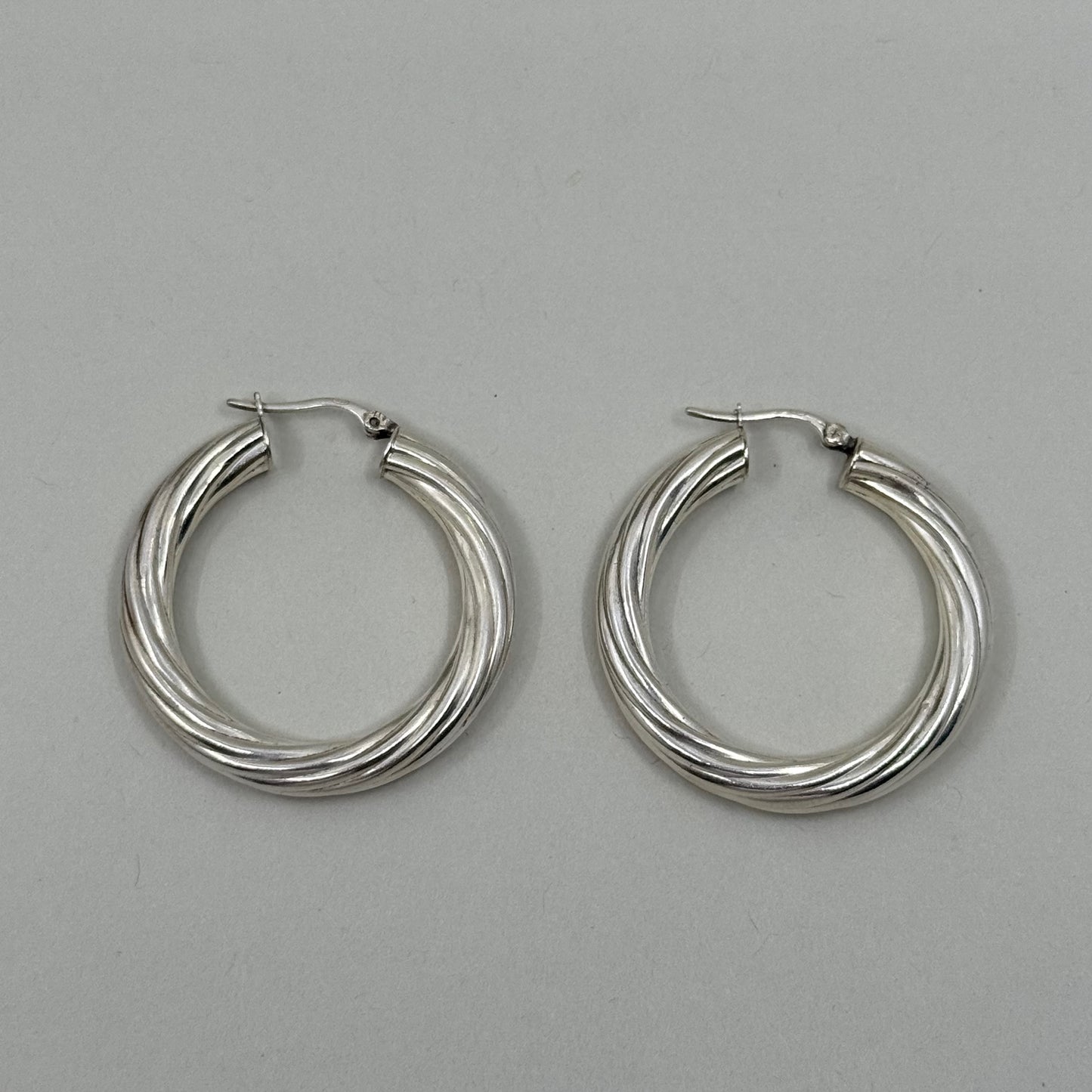 Sterling silver cable hoop earrings - GM1037