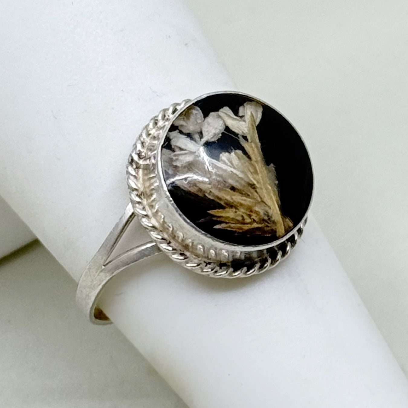 vintage Mexican sterling silver dry flower lucite ring - GM1041