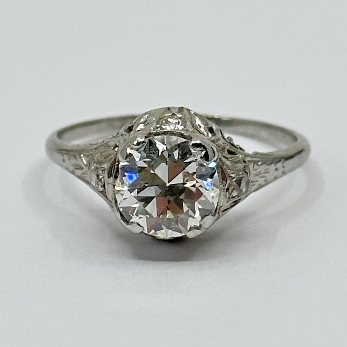 Art Deco 1.65 carat Old European cut diamond platinum engagement ring