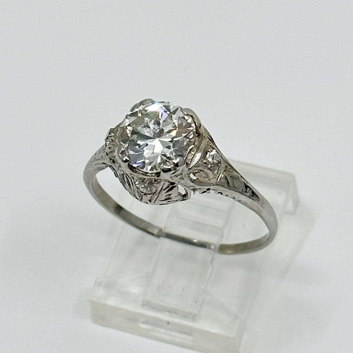 Art Deco 1.65 carat Old European cut diamond platinum engagement ring