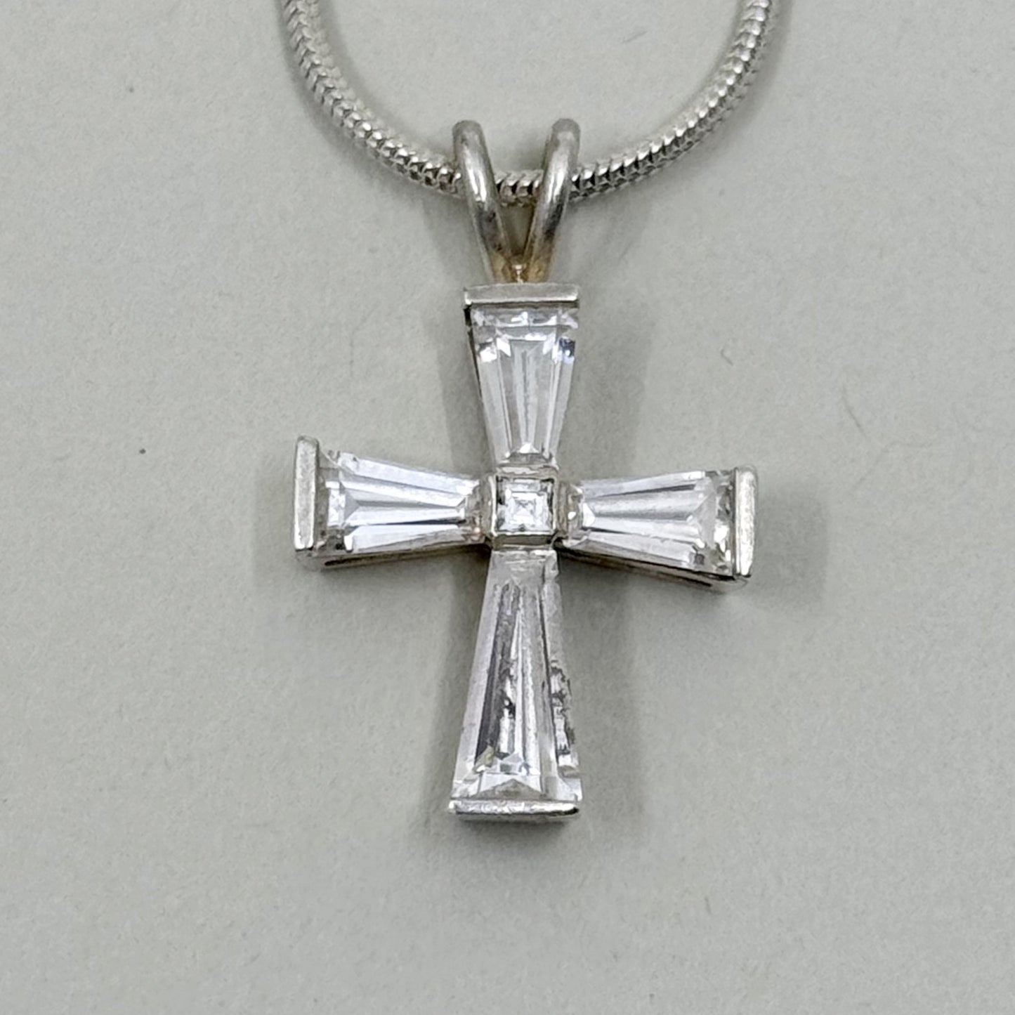 sterling silver cubic zirconia cross pendant - GM1070