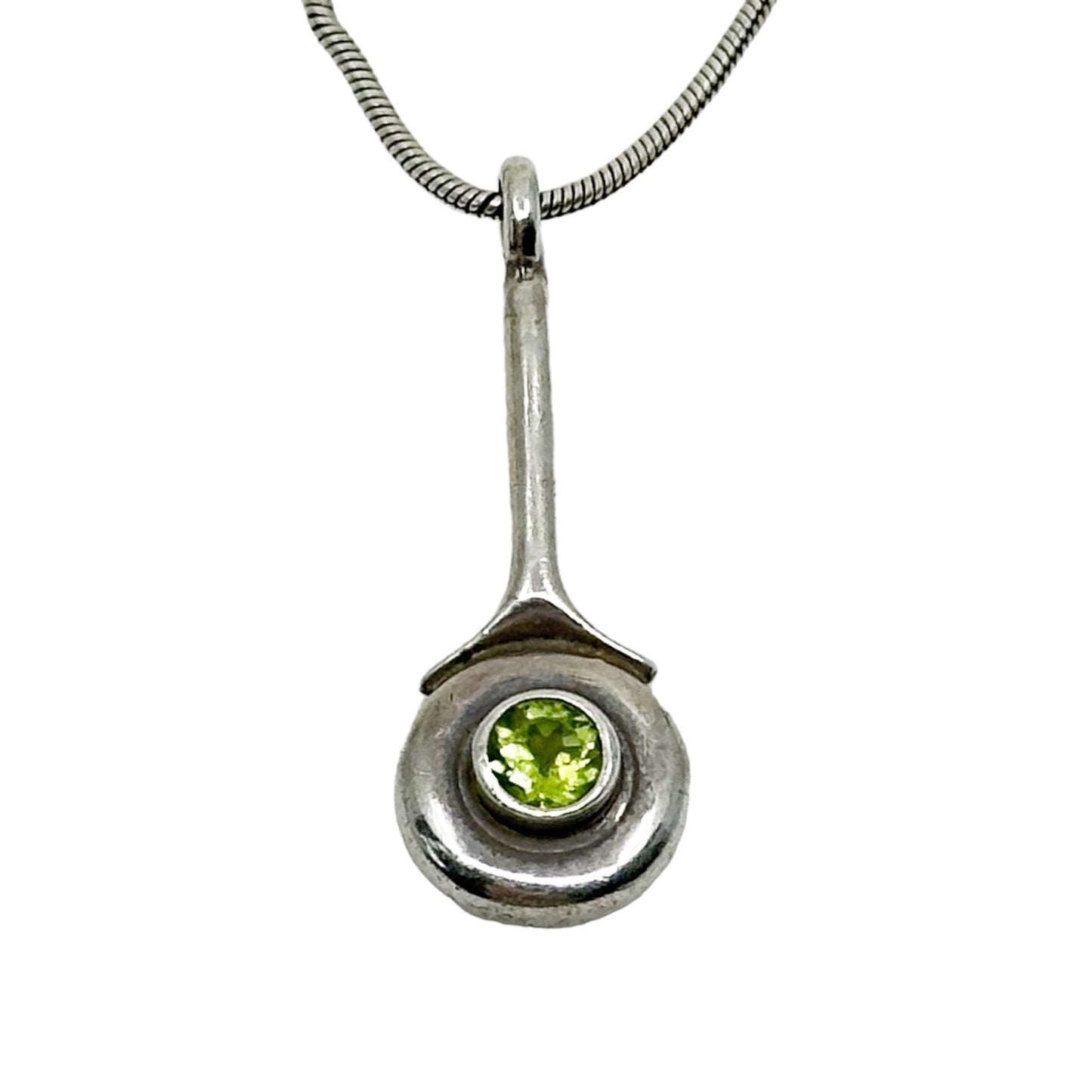 Sterling silver Peridot pendant necklace - GM1077
