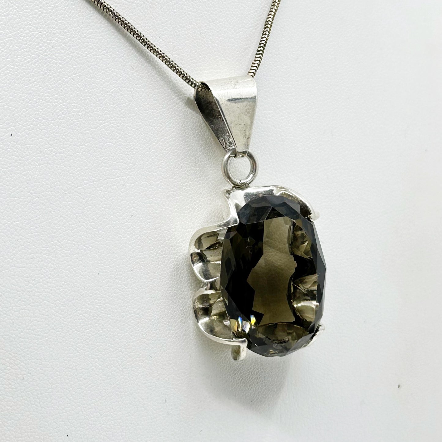 Oversized Mexican sterling silver smoky Quartz pendant - GM1079