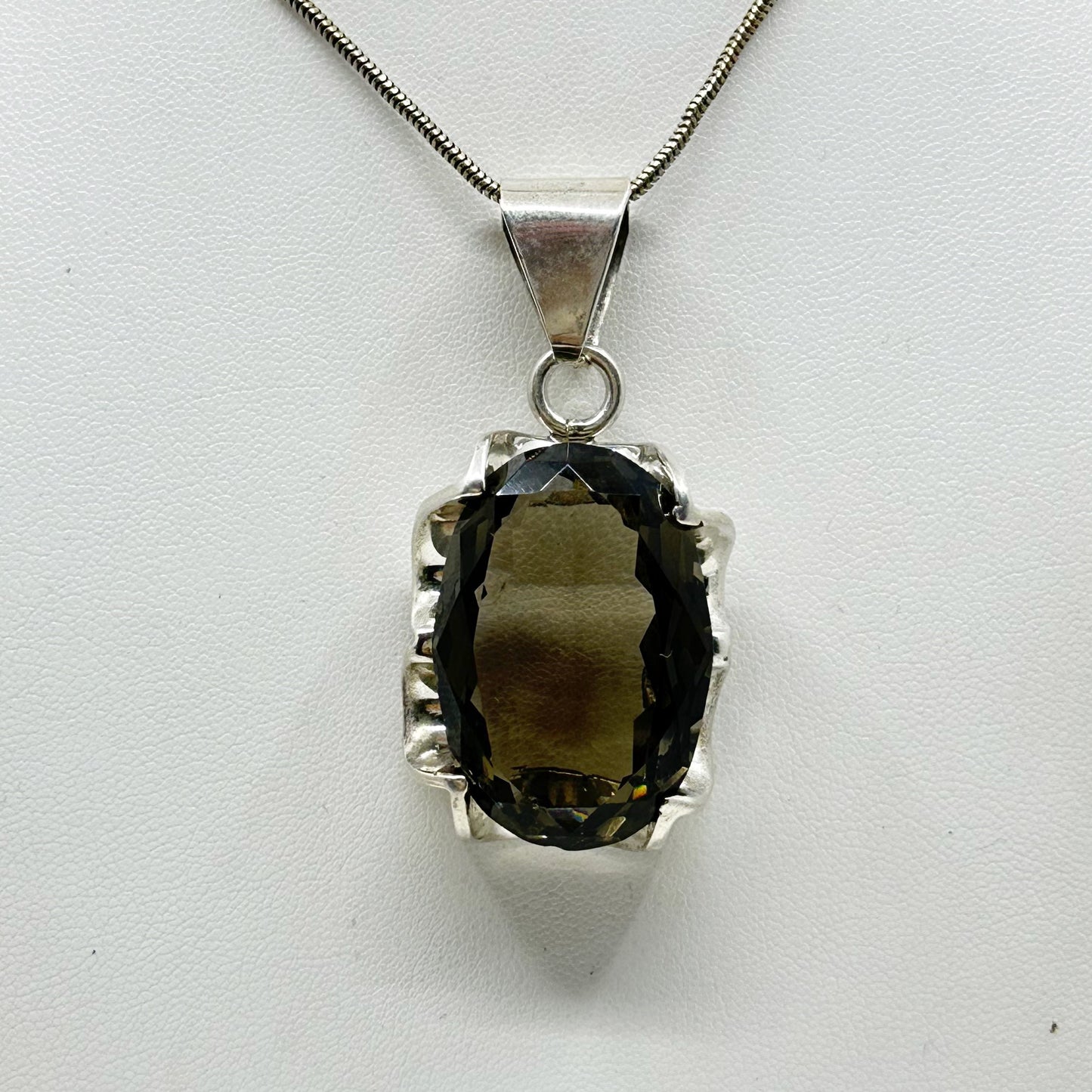 Oversized Mexican sterling silver smoky Quartz pendant - GM1079