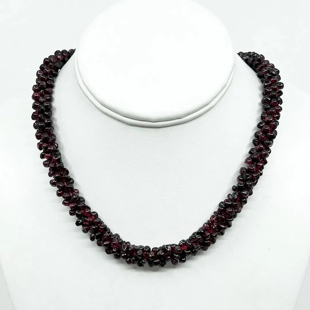 vintage Garnet bead rope necklace - GM1097