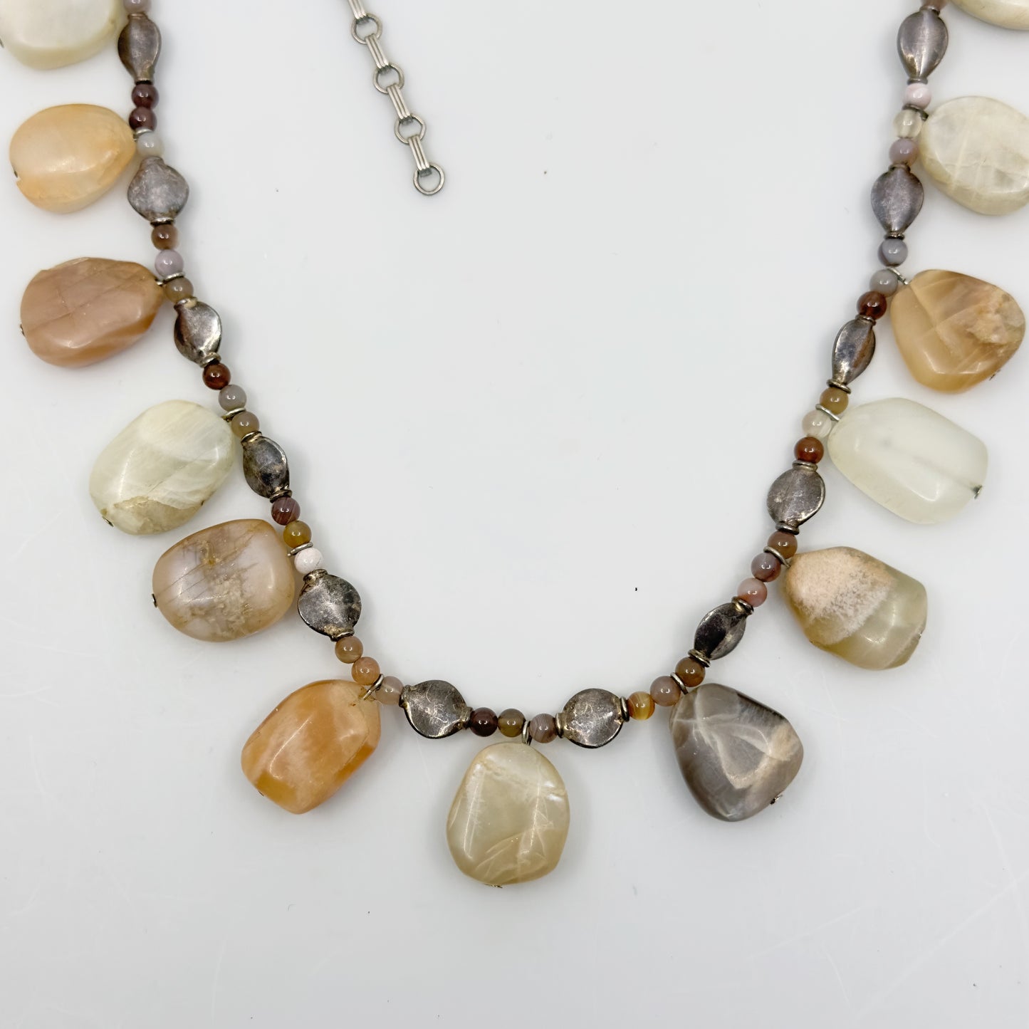 Vintage sterling silver Tumbled moonstone bead necklace - GM1142