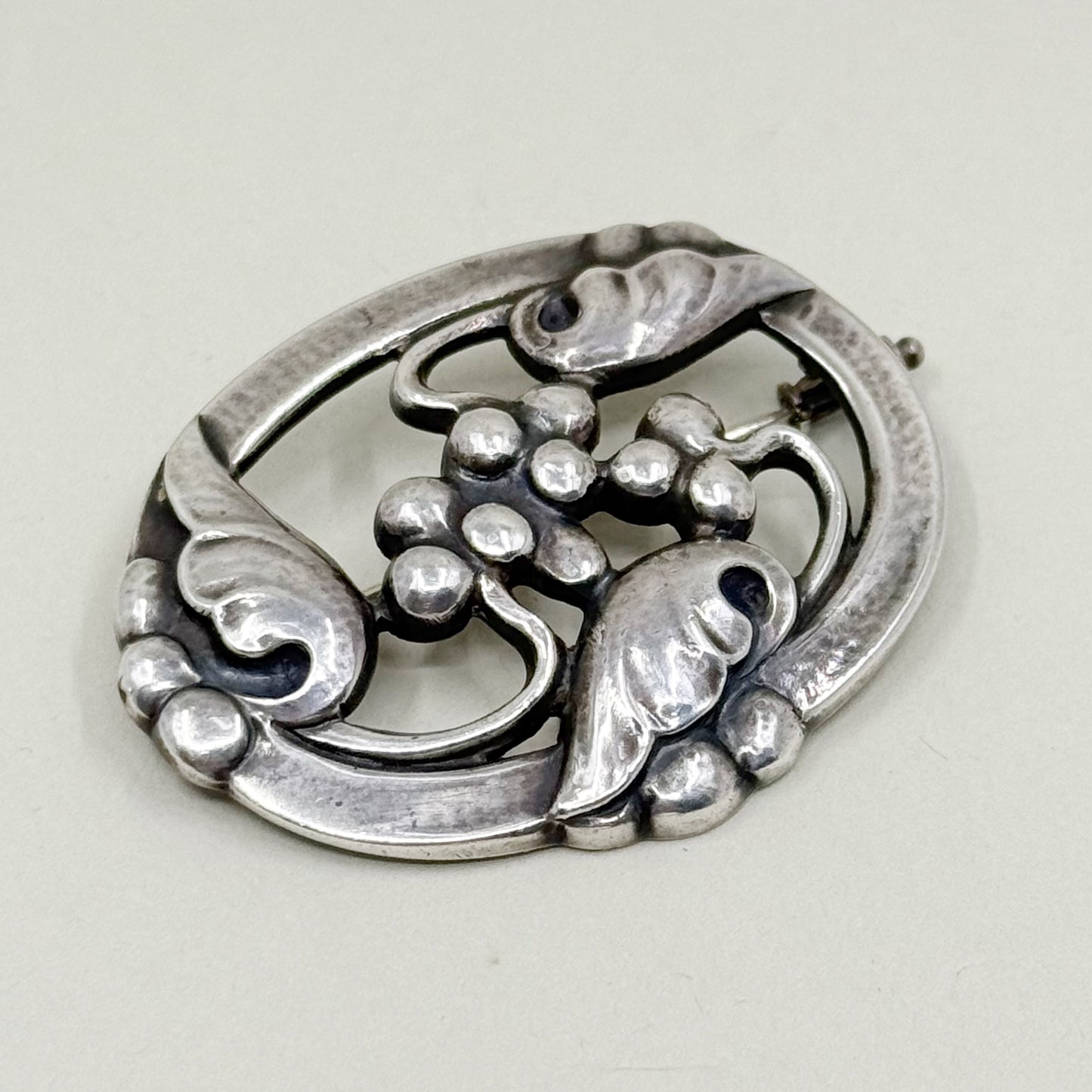Vintage Georg Jensen 830 silver moonlight grapes 101 brooch - GM118