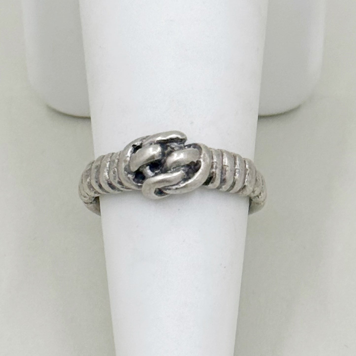 MMA Metropolitan Museum of Art sterling silver knot ring - GM120