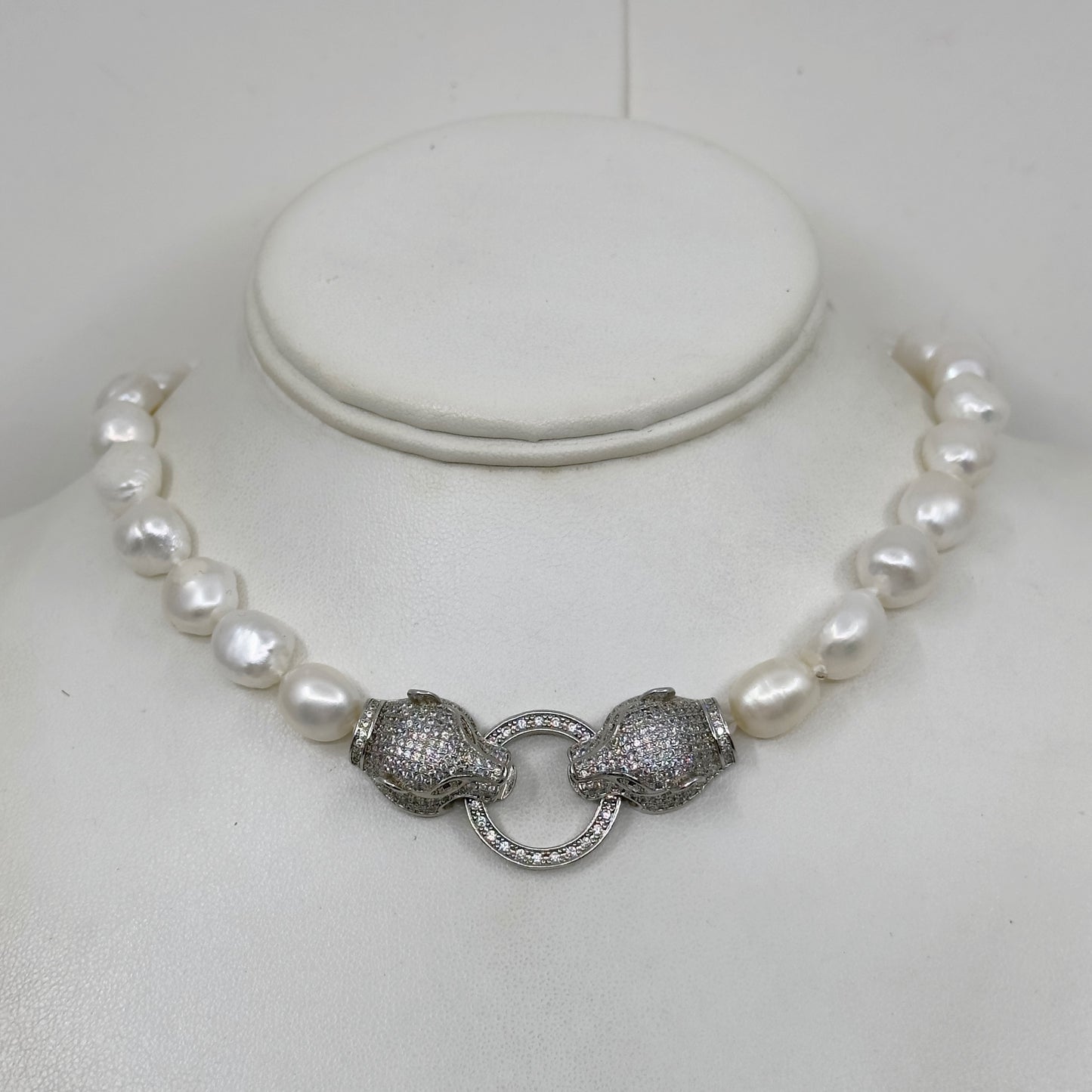 Silver Tone Freshwater Pearl & cubic zirconia panther clasp necklace - GM138