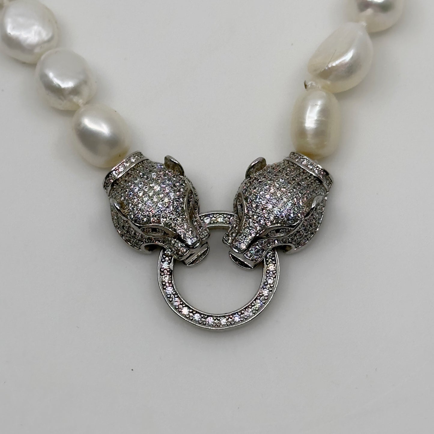 Silver Tone Freshwater Pearl & cubic zirconia panther clasp necklace - GM138