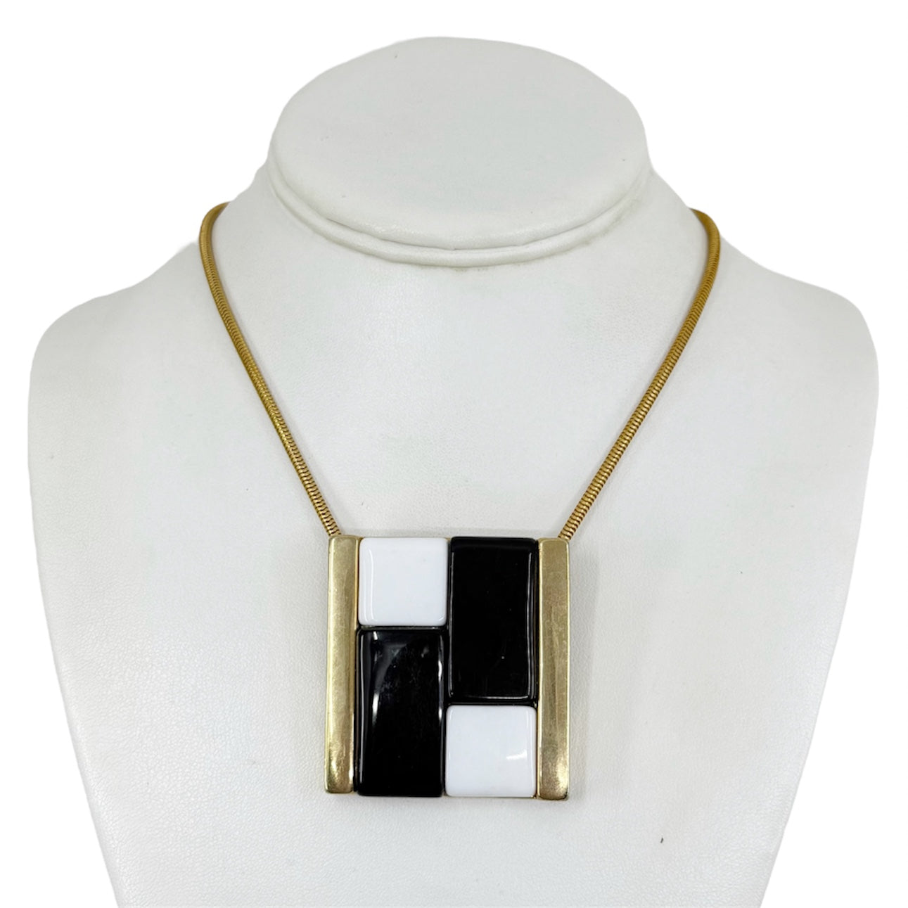 Vintage Gold tone lucite blocks pendant necklace - GM3016