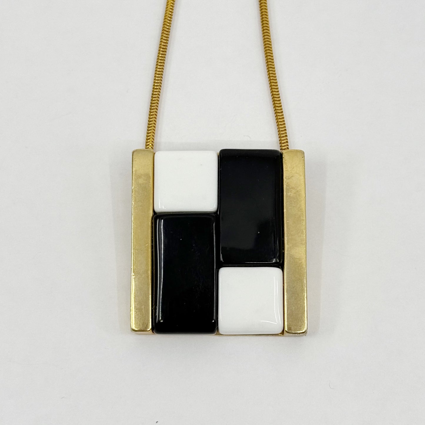 Vintage Gold tone lucite blocks pendant necklace - GM3016