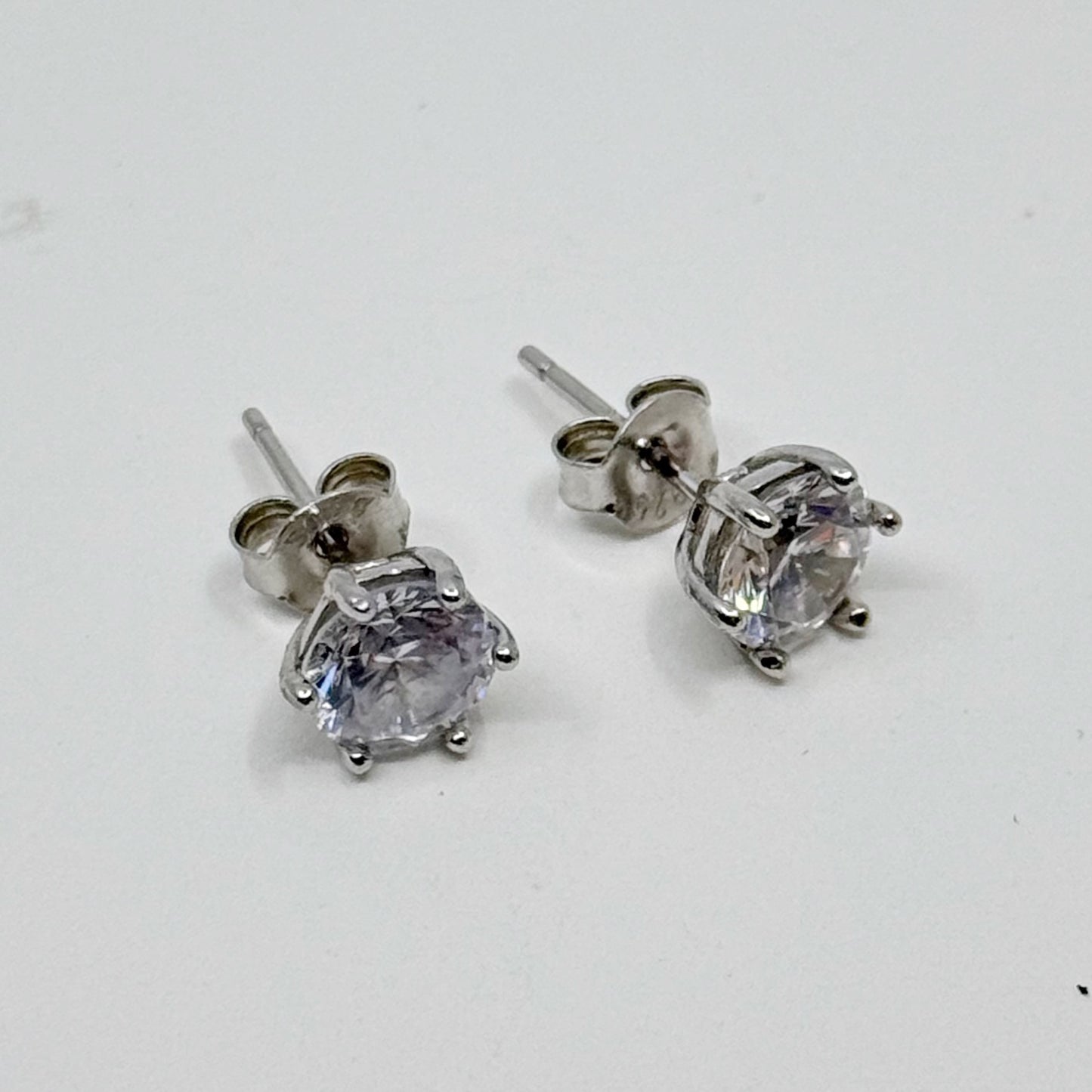 sterling silver 6.5mm cubic zirconia stud earrings - GM102