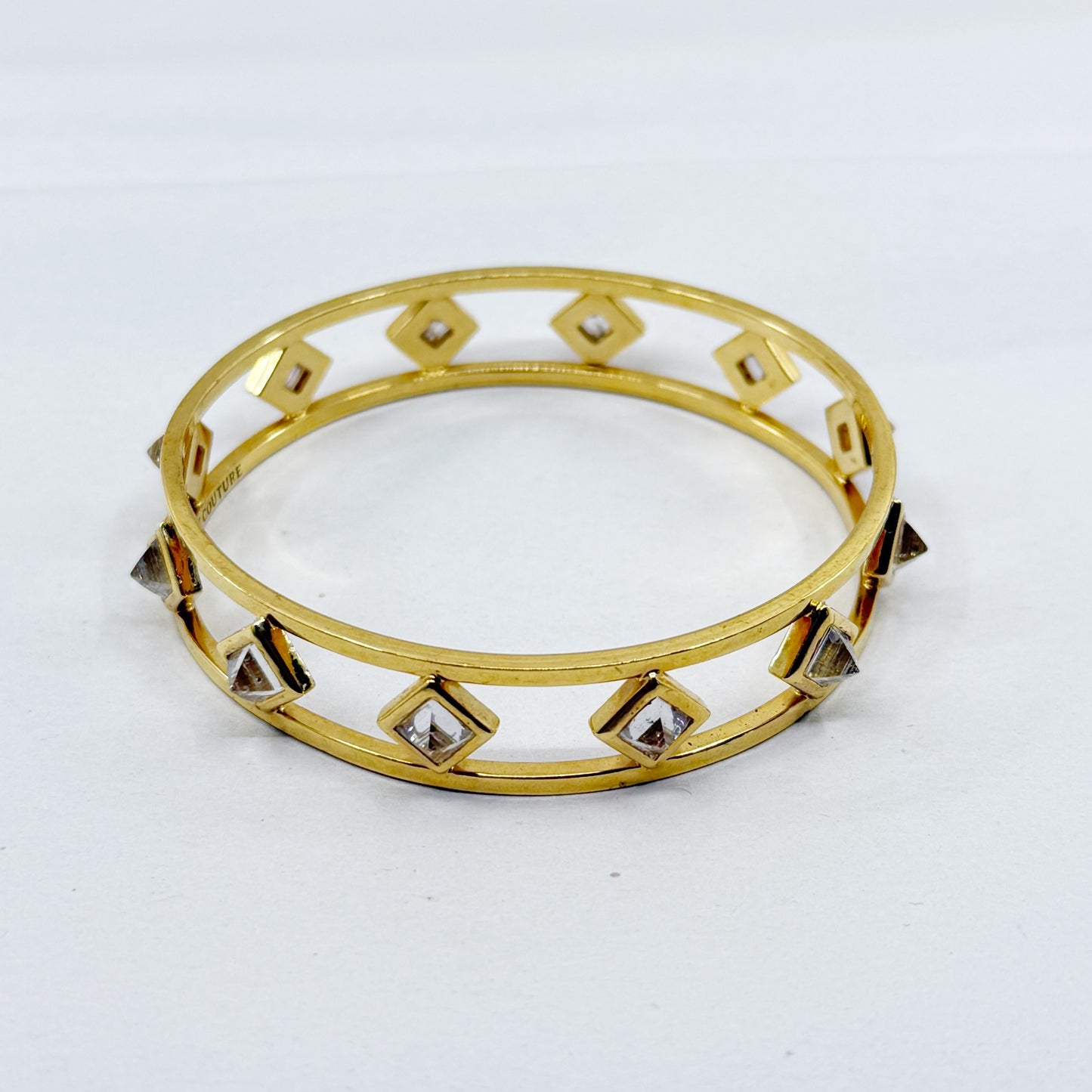 Juicy Couture Gold Tone crystal bangle bracelet - GM1518
