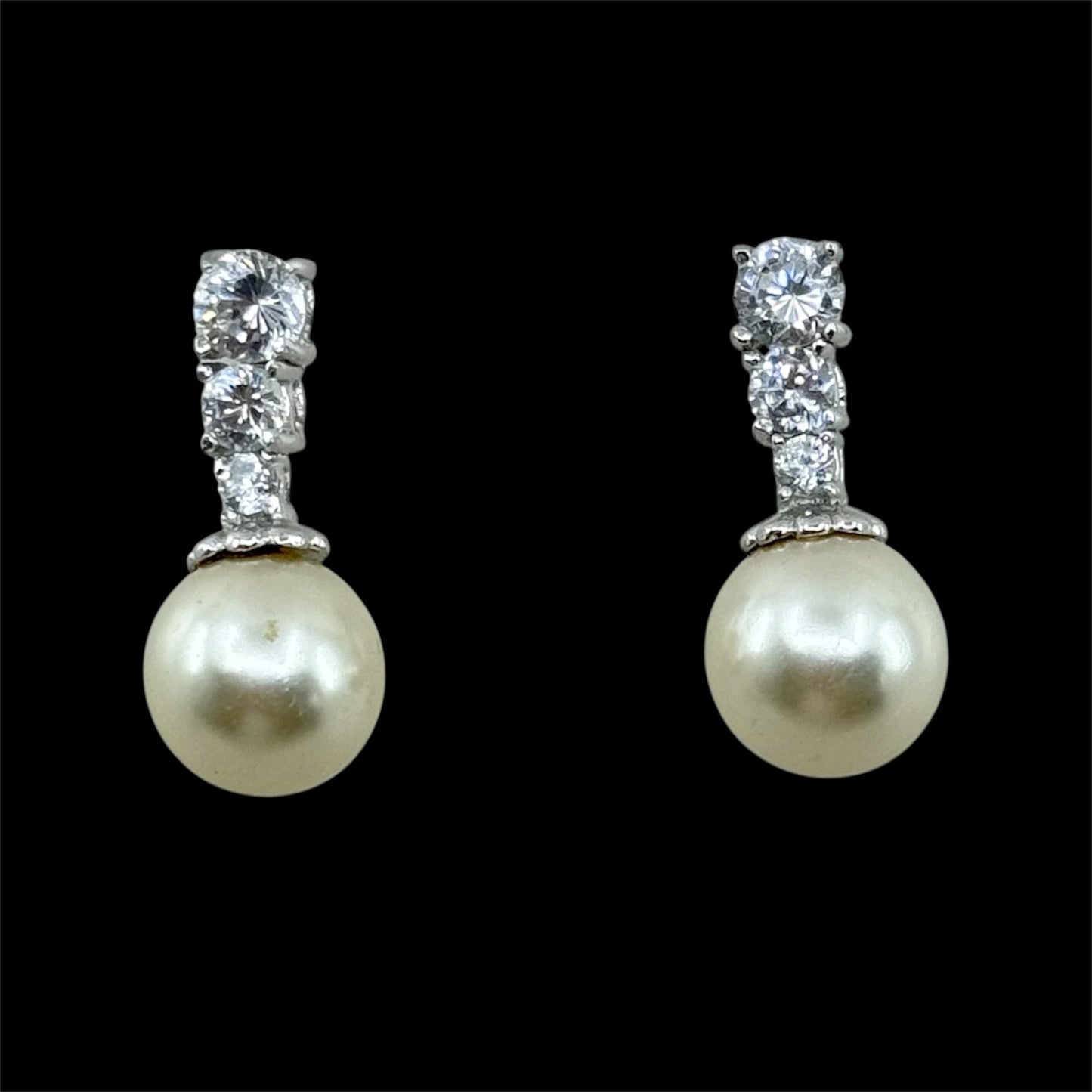 silver tone pearl & cubic zirconia drop earrings - GM1528