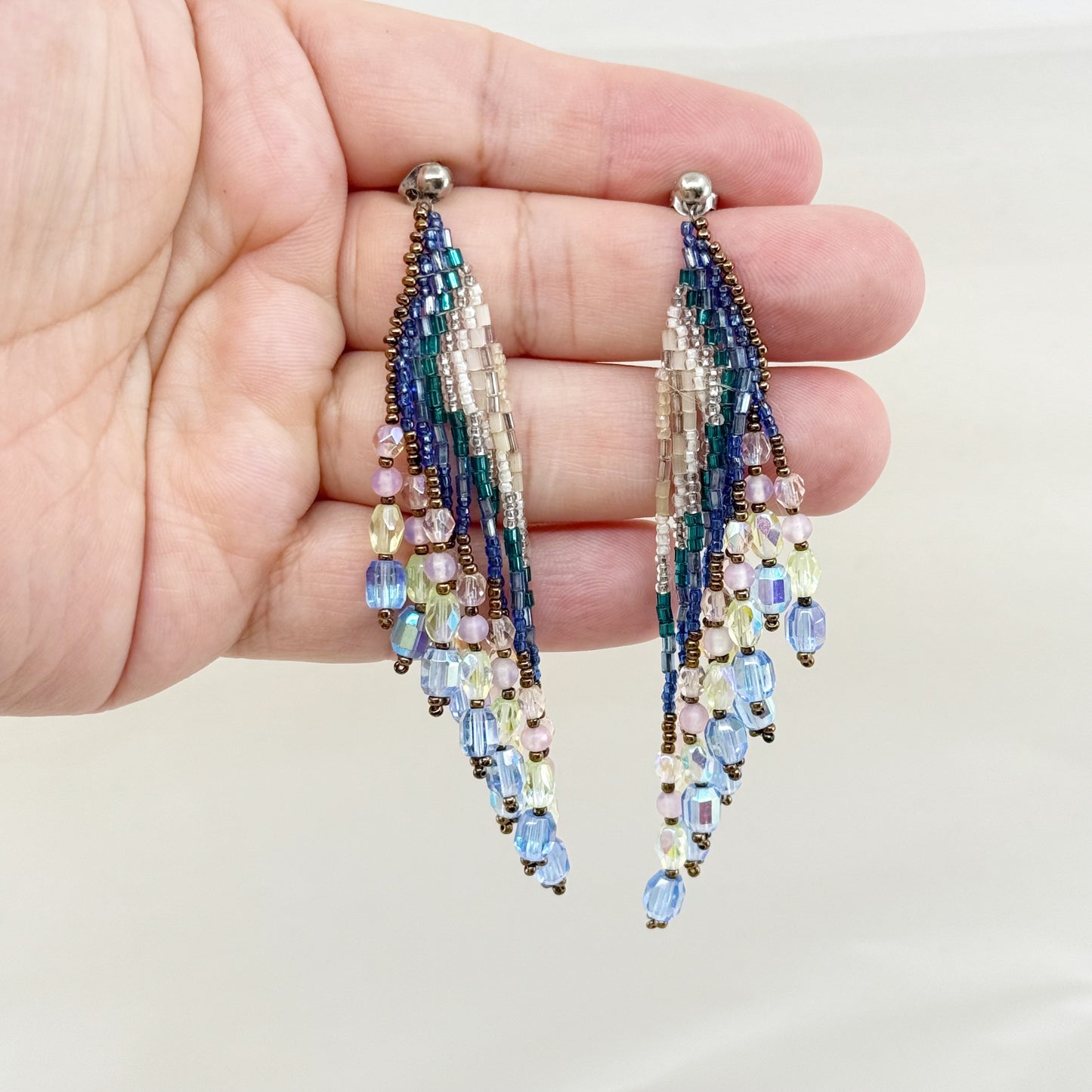 silver tone glass bead shoulder duster earrings - GM1529