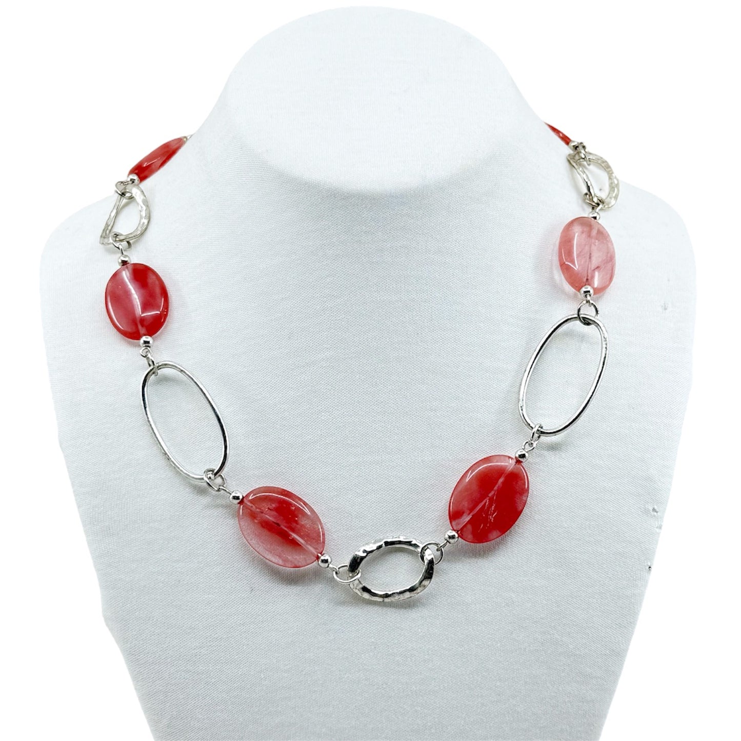 Silver tone cherry quartz bead necklace - GM1531