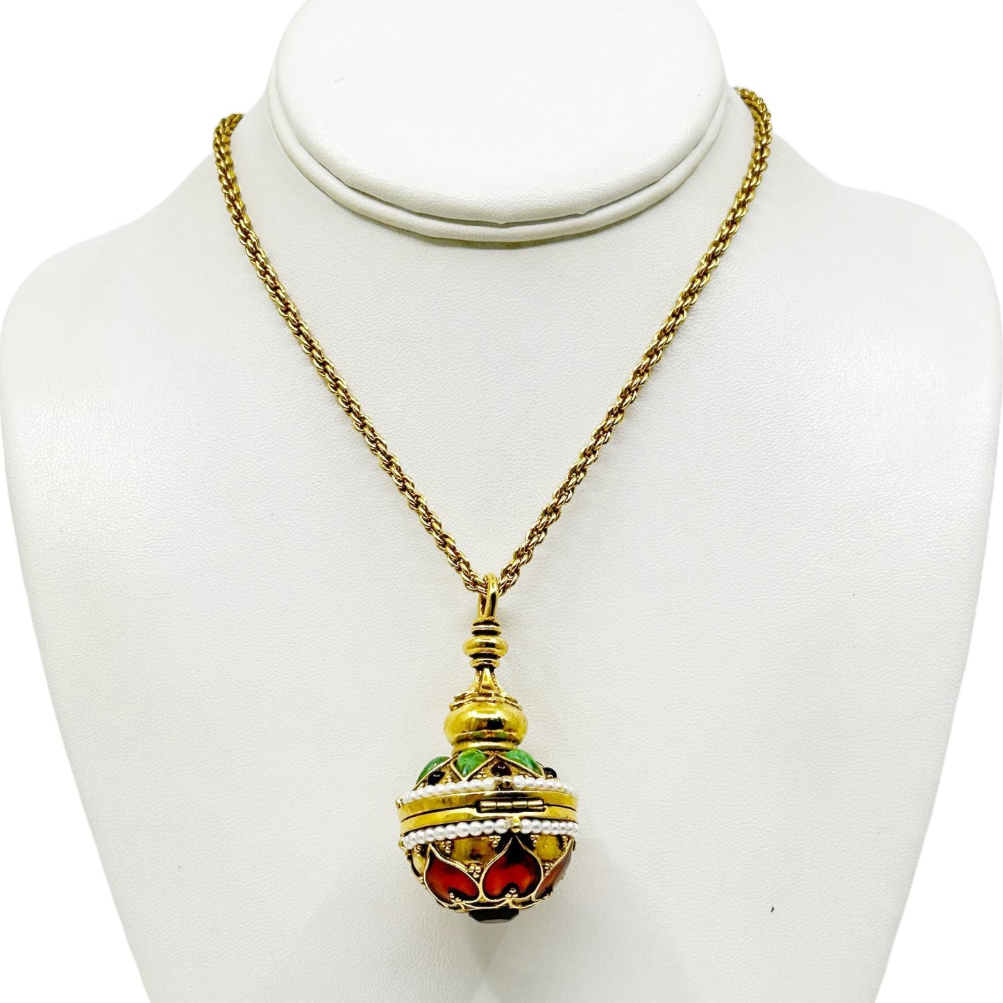 Vintage Gold tone enamel box pendant necklace GM1550