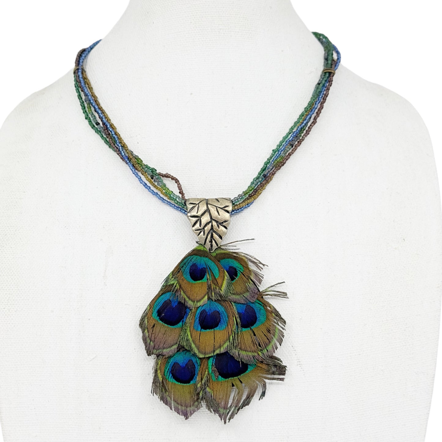 glass Seed bead & peacock feathers pendant necklace GM1560