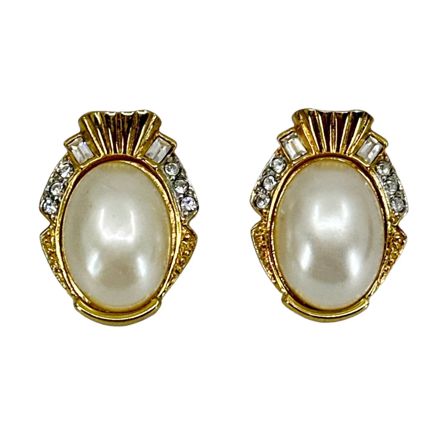 Vintage Gold tone pearl & rhinestone clip on earrings GM1561