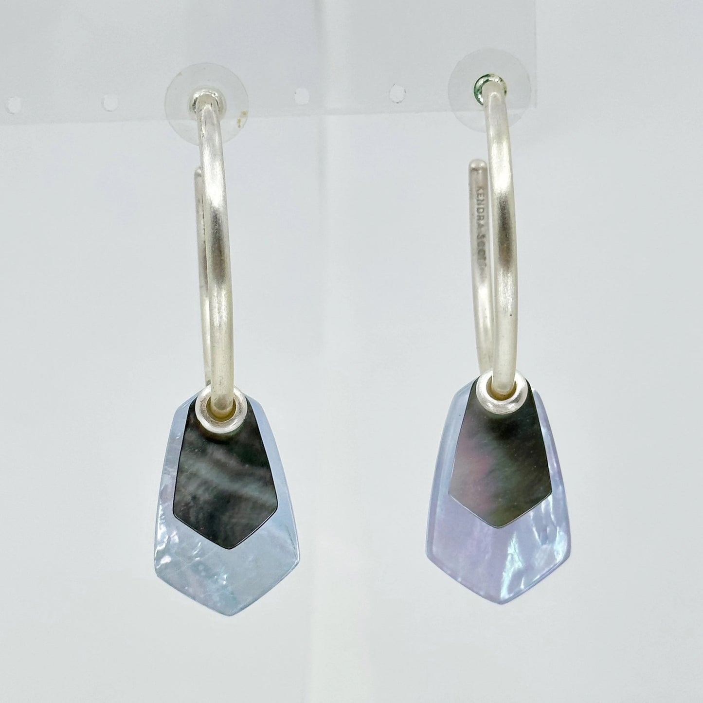 Kendra Scott Gaby silver tone mother of pearl hoop earrings GM1564