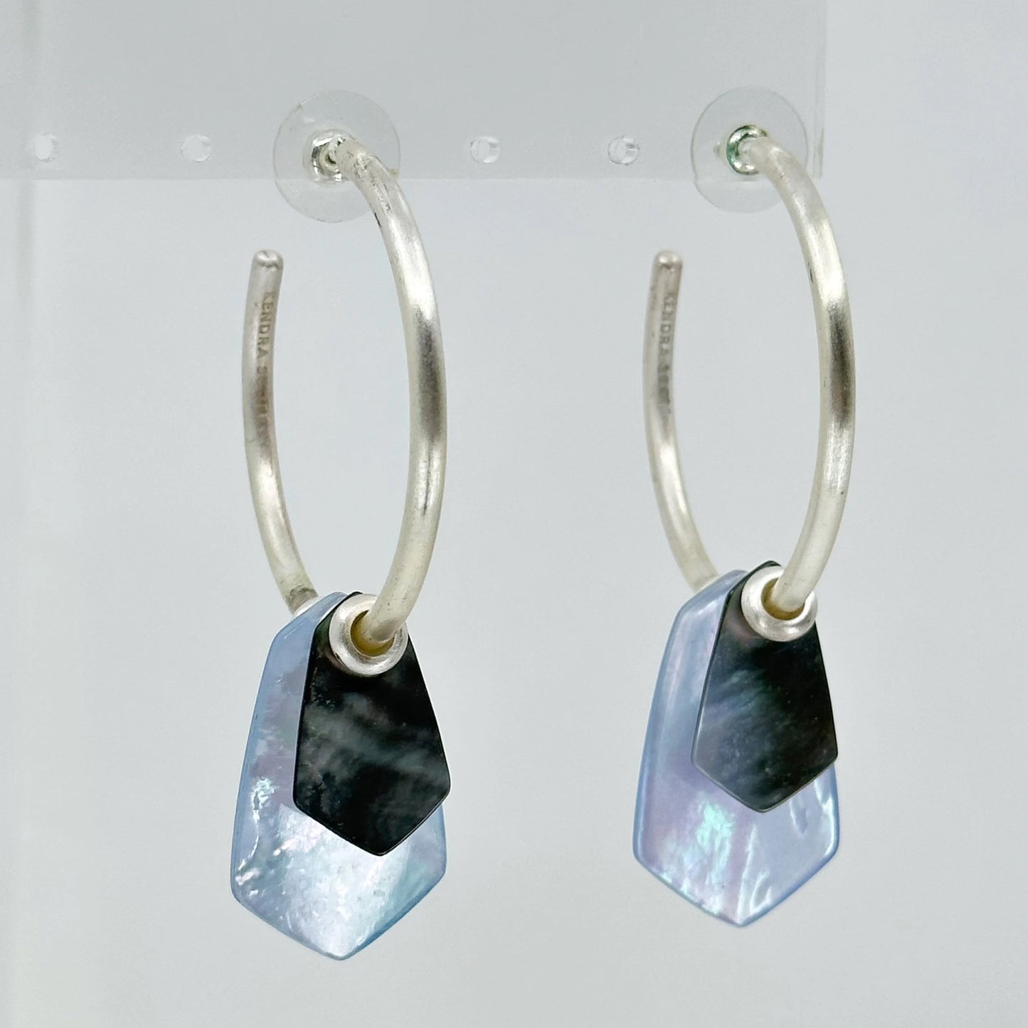 Kendra Scott Gaby silver tone mother of pearl hoop earrings GM1564