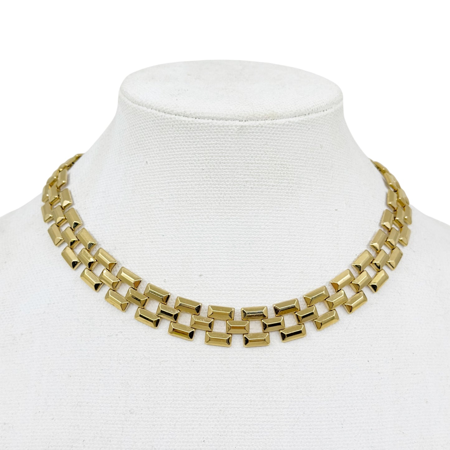 Vintage Avon Gold tone Geometric link necklace GM1600