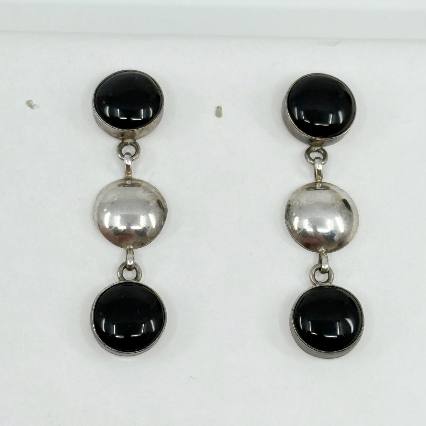 Navajo Benson Manygoats sterling silver onyx drop earrings - GM162