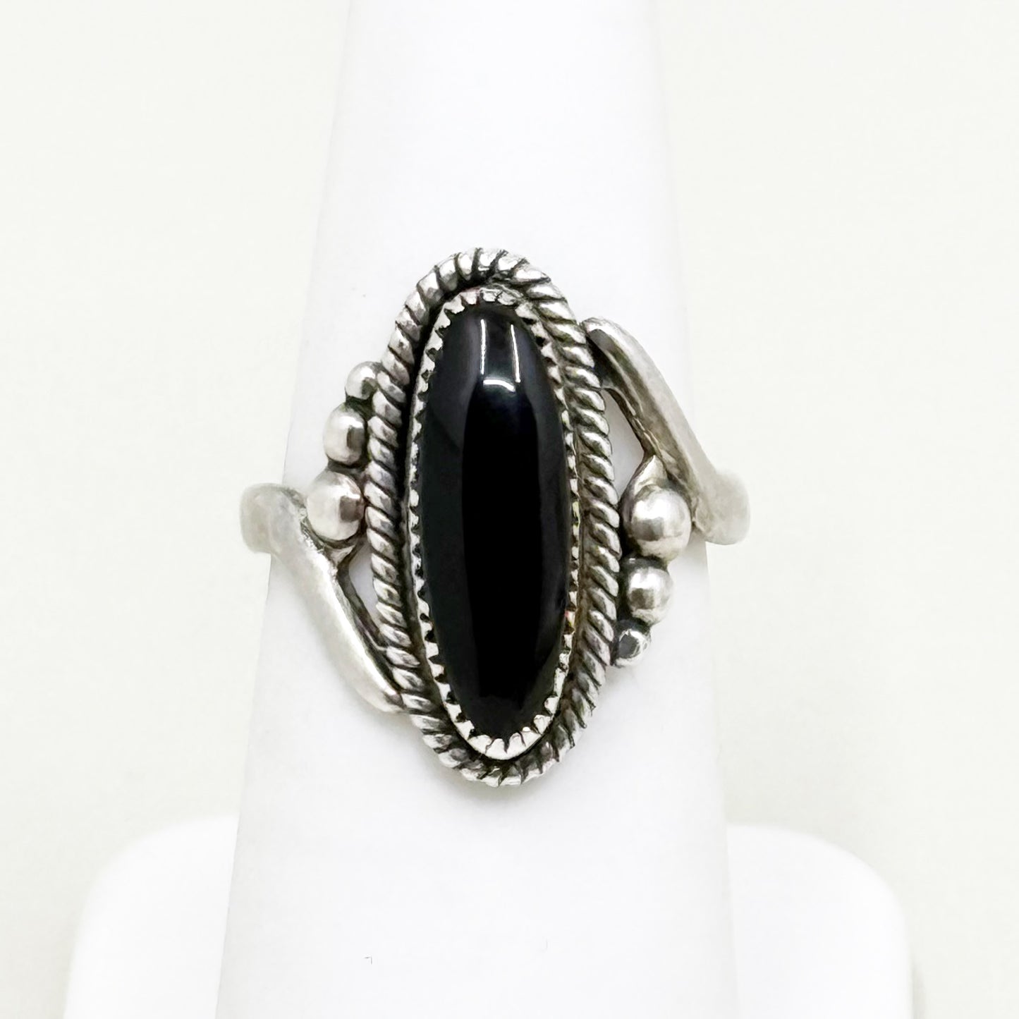 Vintage sterling silver onyx ring - GM186