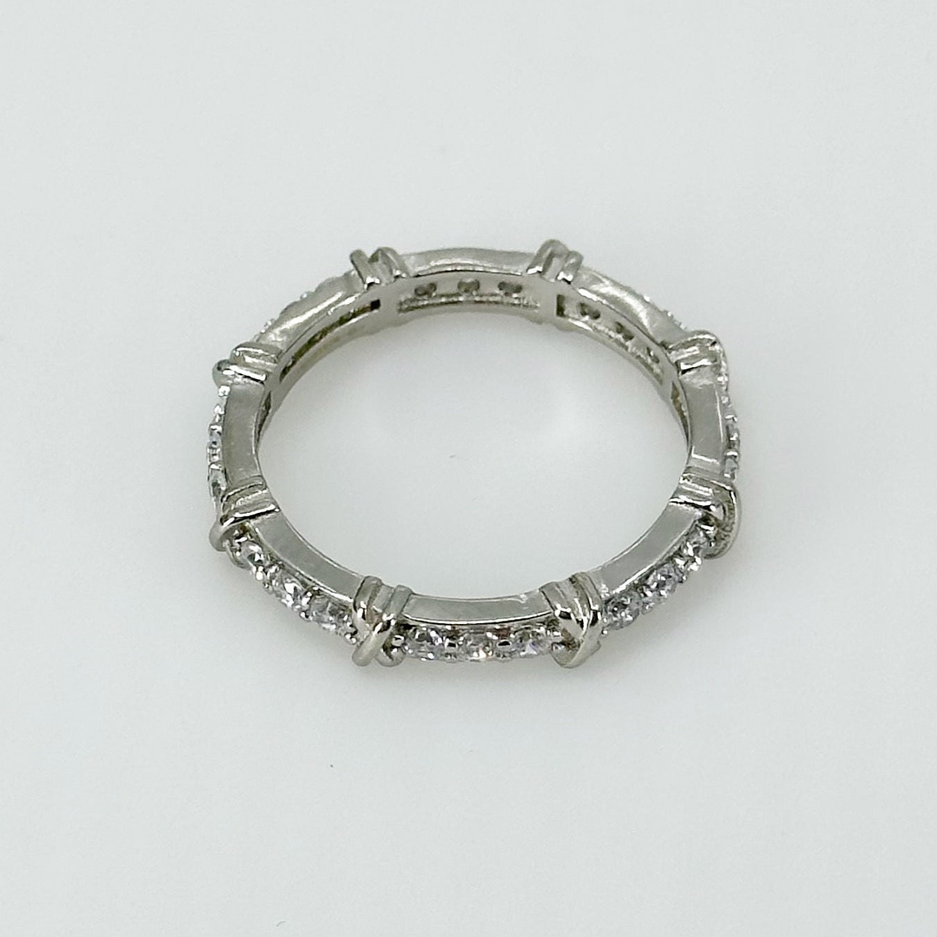sterling silver cubic zirconia XO band ring - GM192