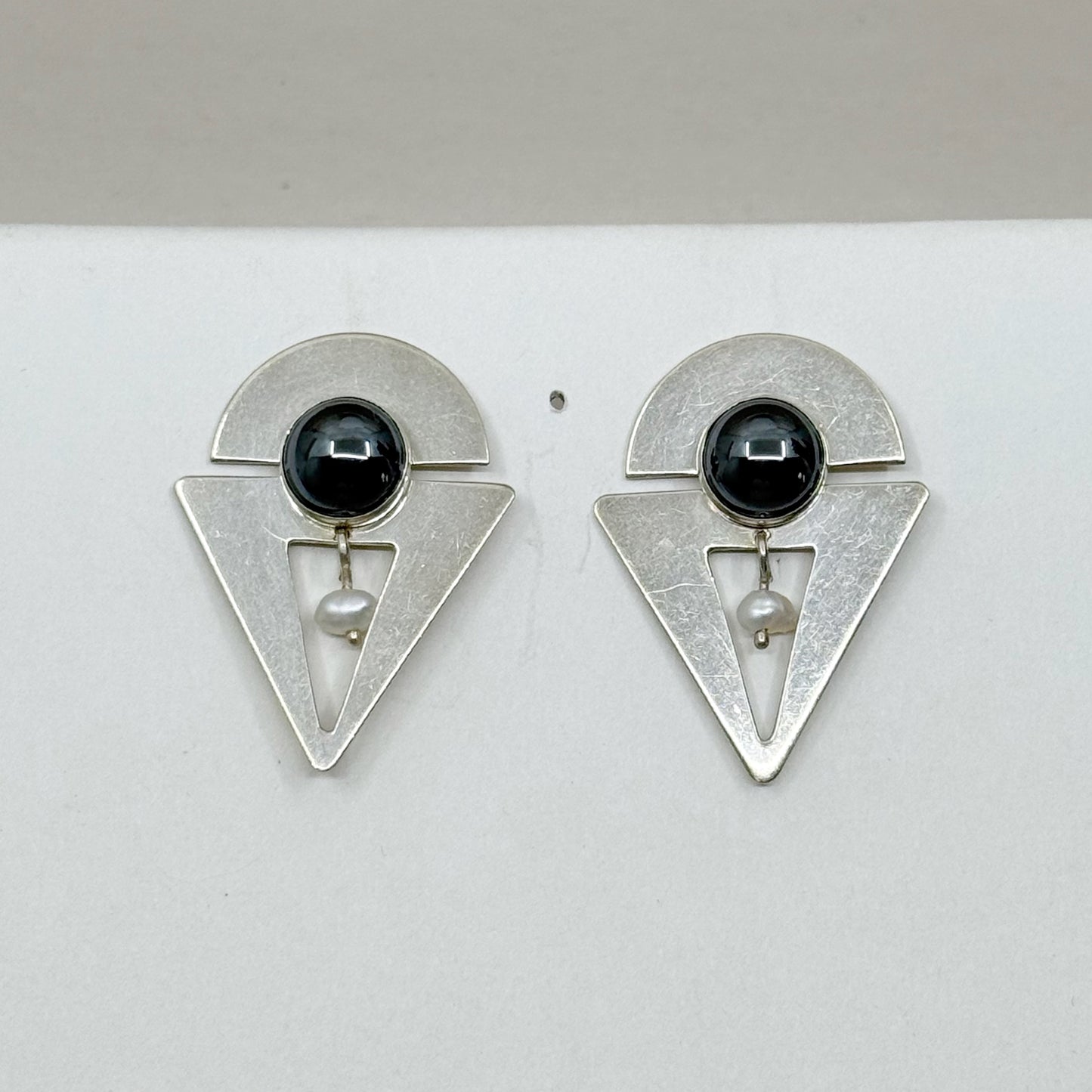 Vintage B Solomon sterling silver pearl & hematite earrings - GM195
