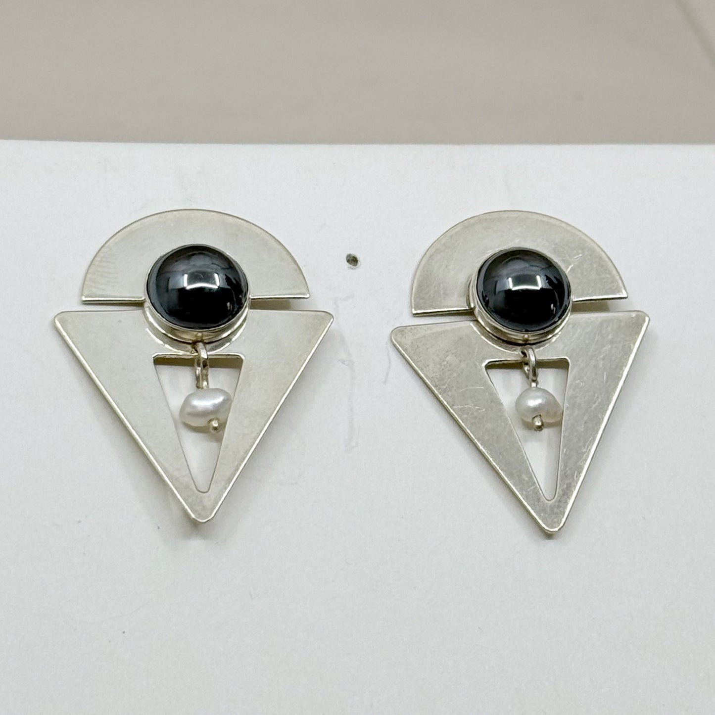 Vintage B Solomon sterling silver pearl & hematite earrings - GM195