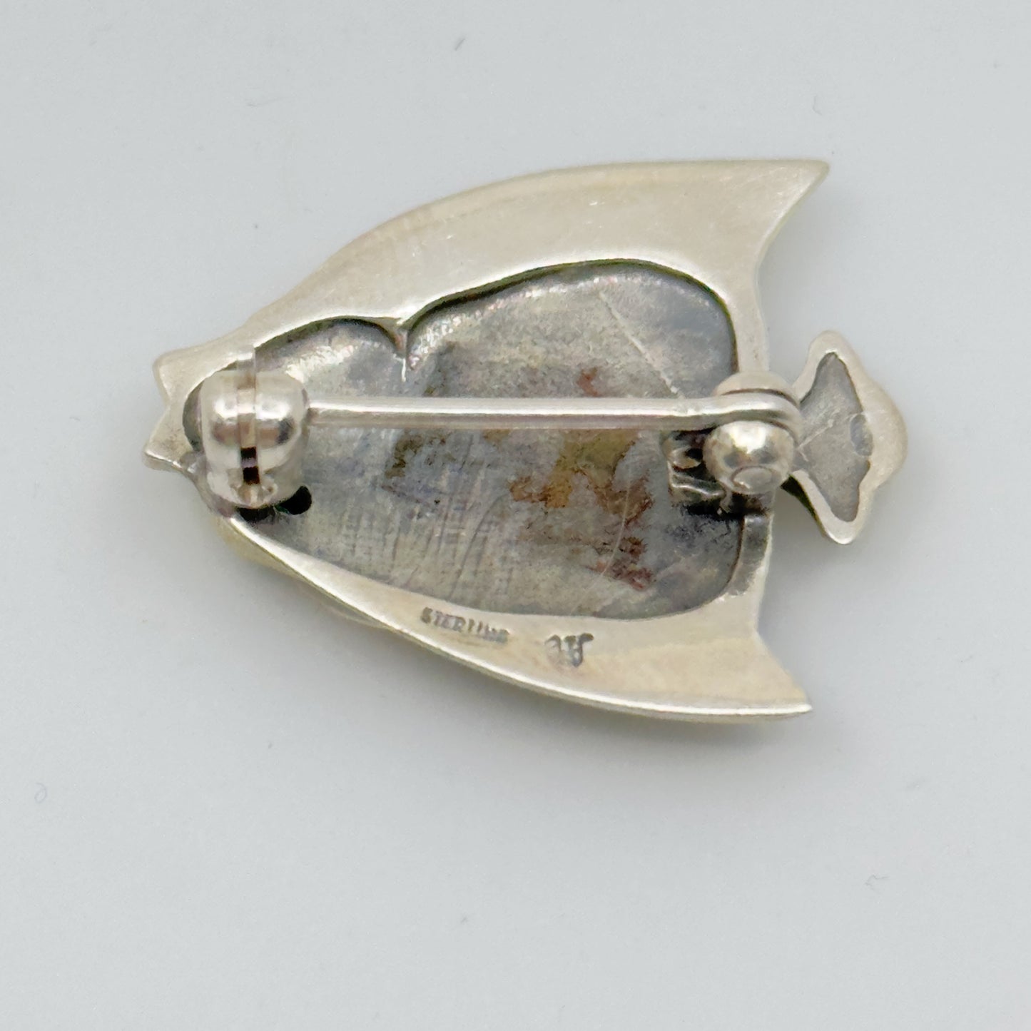 Gold vermeil sterling silver emerald marcasite fish brooch - GM2
