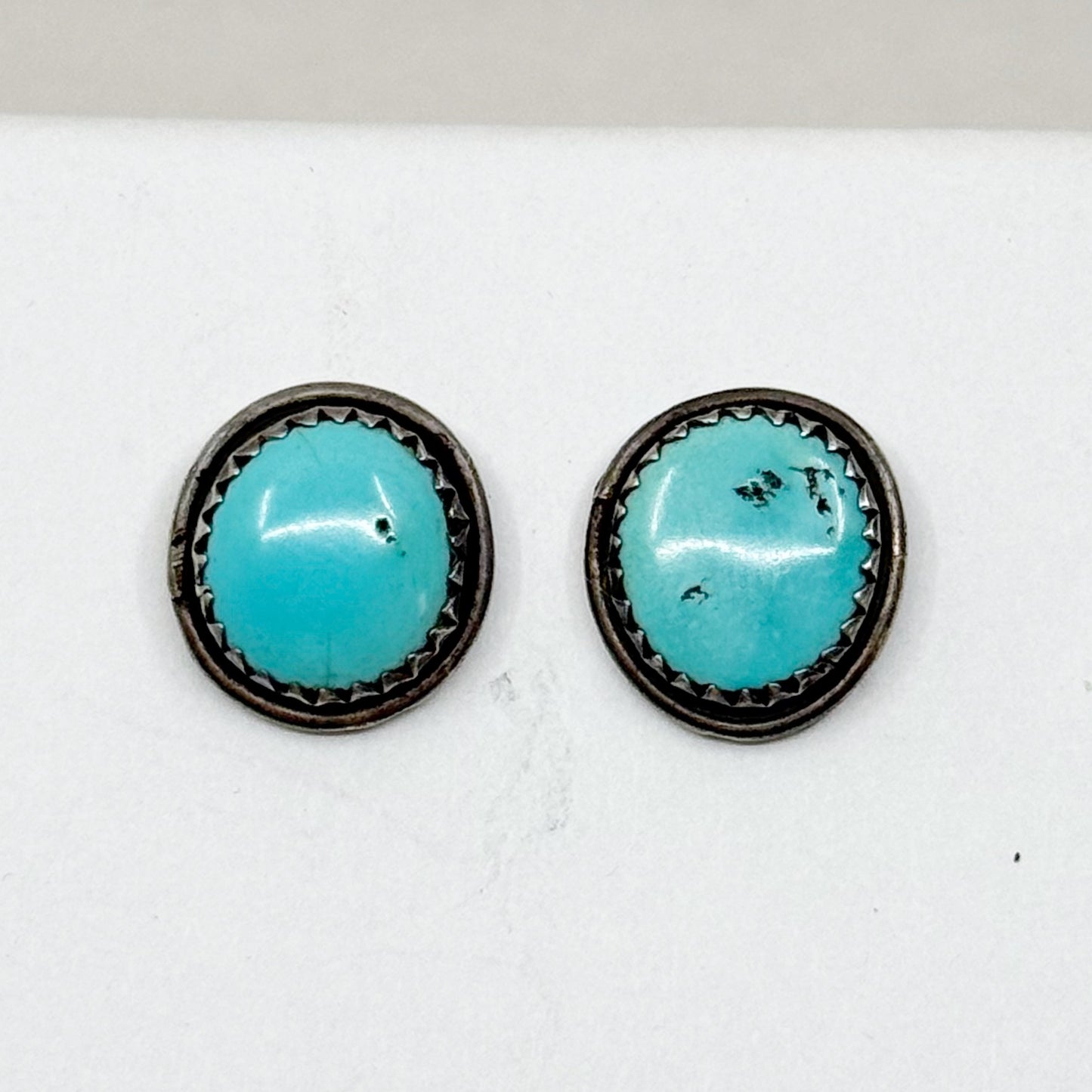 Zuni Southwestern sterling silver turquoise stud earrings - GM20