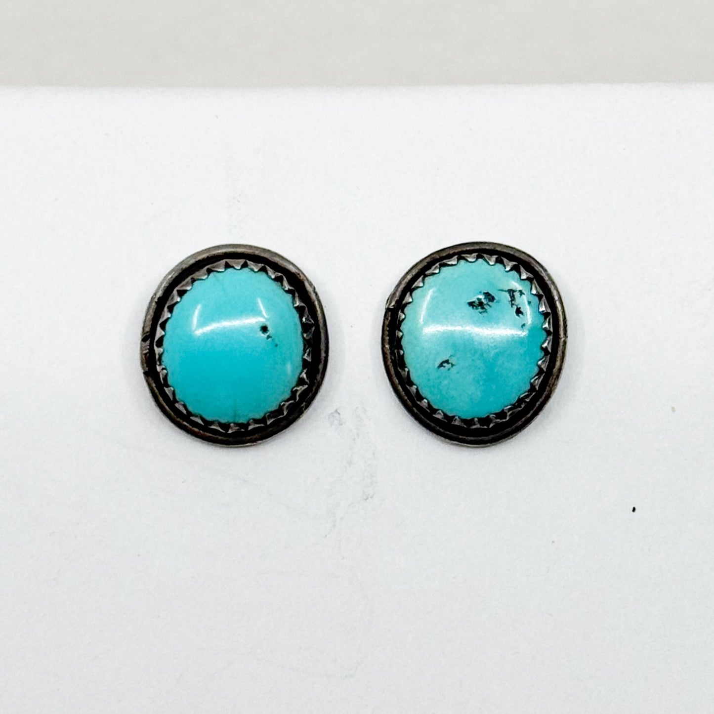 Zuni Southwestern sterling silver turquoise stud earrings - GM20