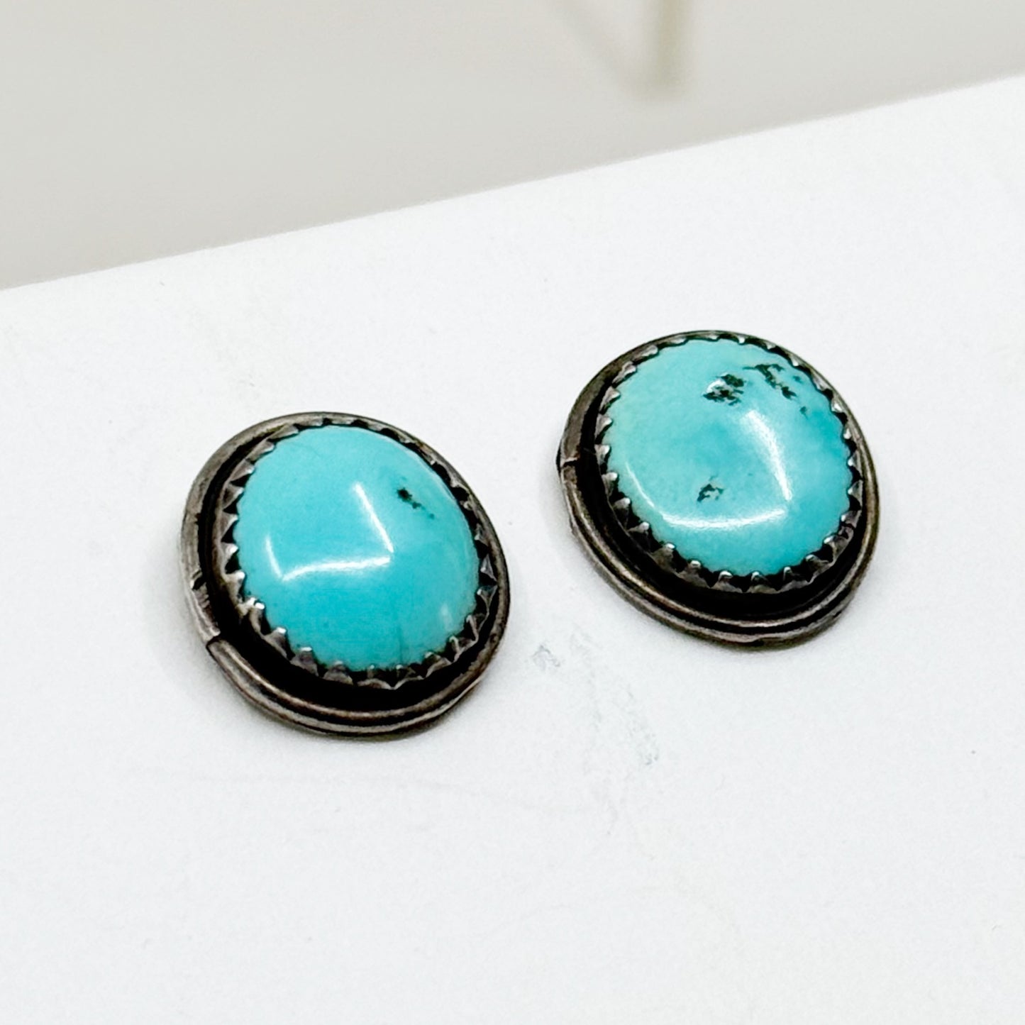 Zuni Southwestern sterling silver turquoise stud earrings - GM20