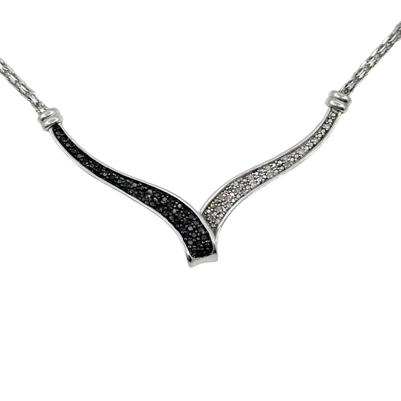 Sterling silver 1/2 carat white & black diamond necklace - GM208