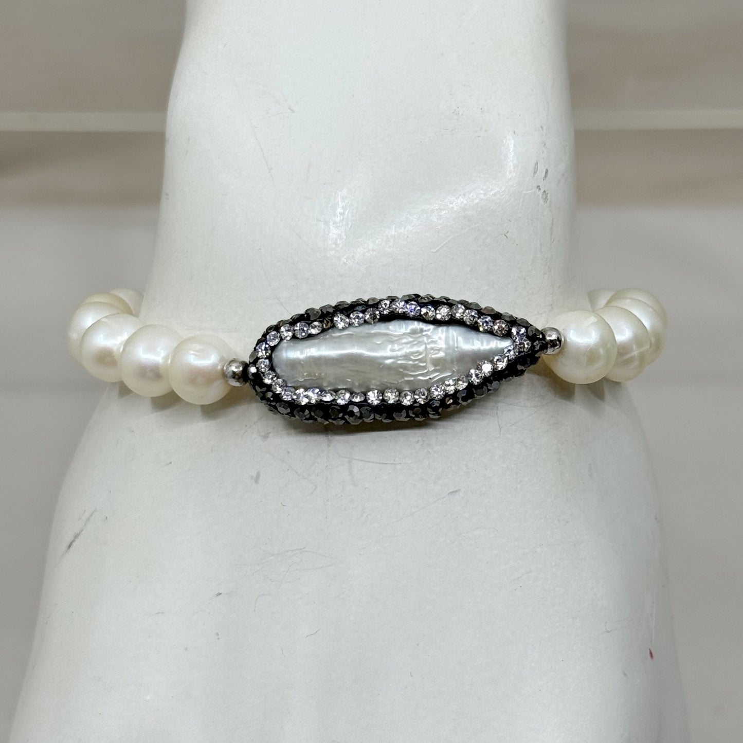sterling silver freshwater pearl & crystal stretch bracelet - GM220