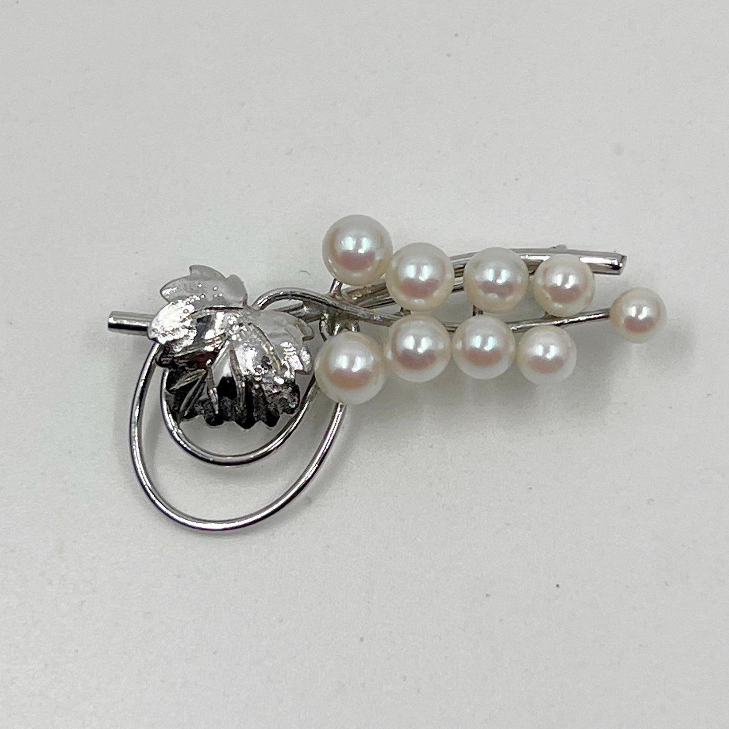 Vintage sterling silver akoya pearl brooch - GM253
