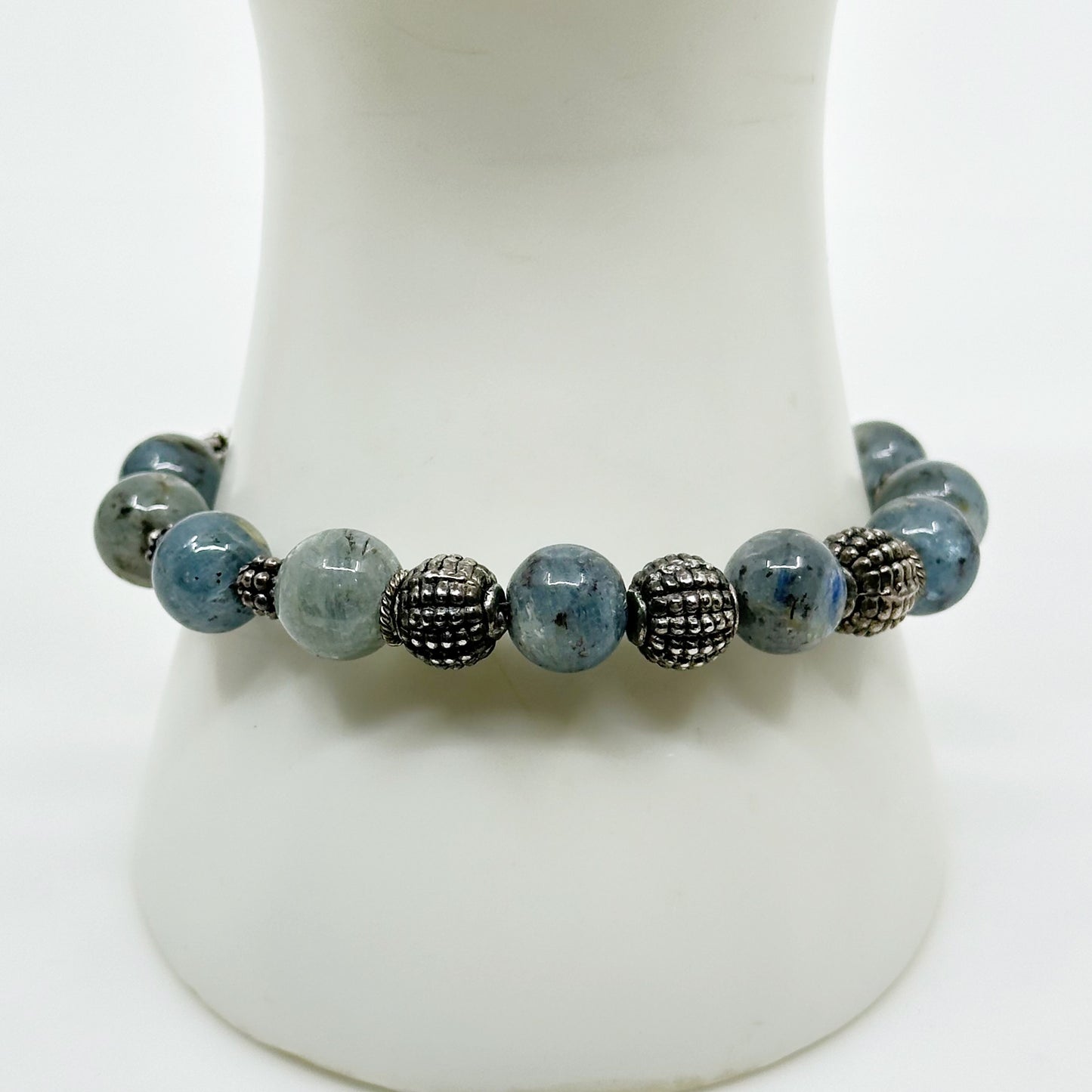 Earth Whorlds sterling silver labradorite bead bracelet - GM274