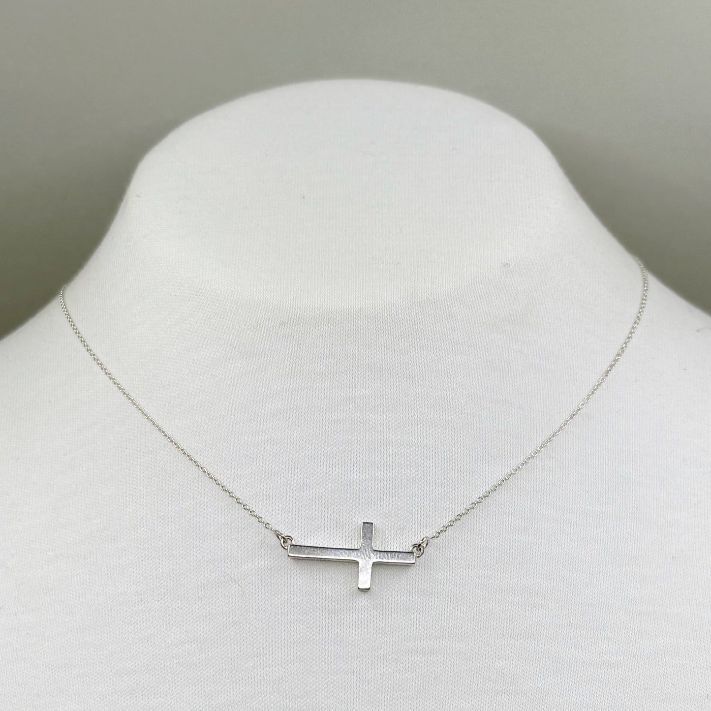 sterling silver cross necklace - GM300