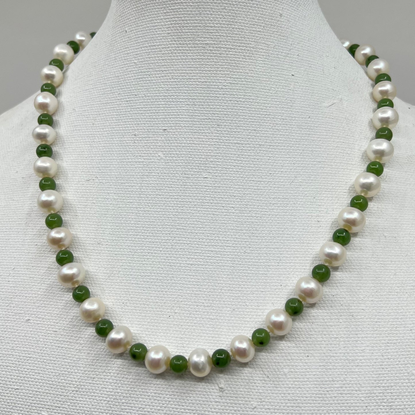 Sterling silver 11.5mm pearl & jade necklace
