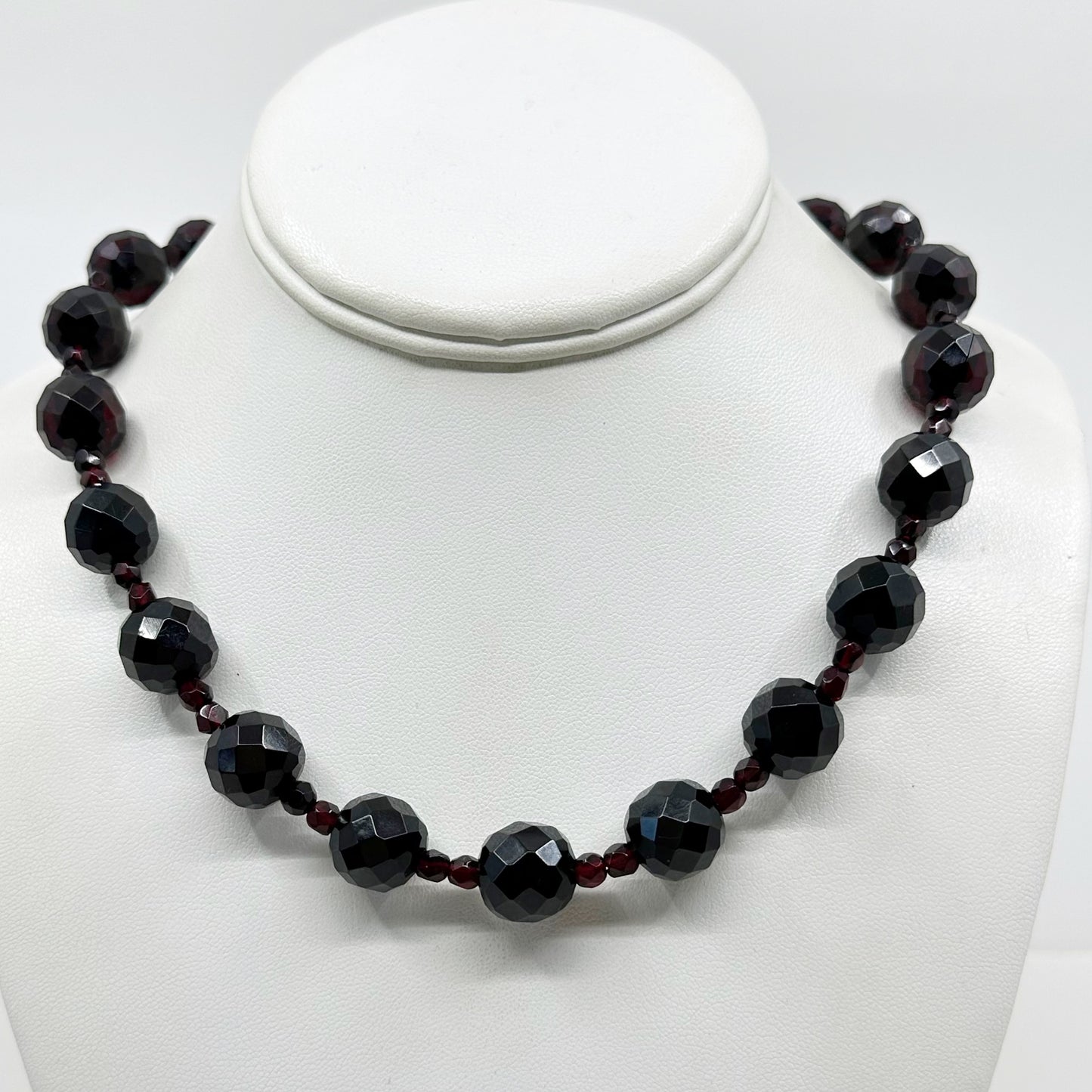 Vintage Gold tone lucite cherry amber bead necklace